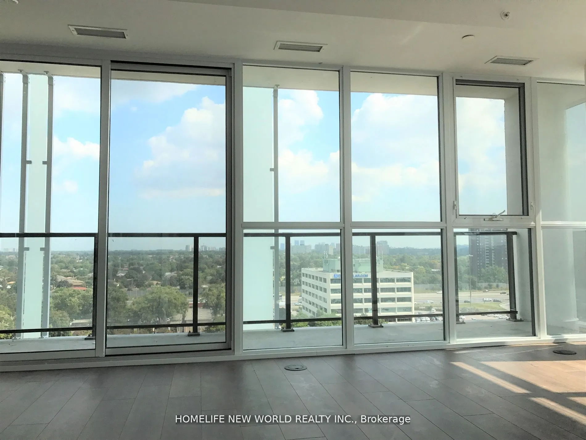 150 Fairview Mall Drive, #1211