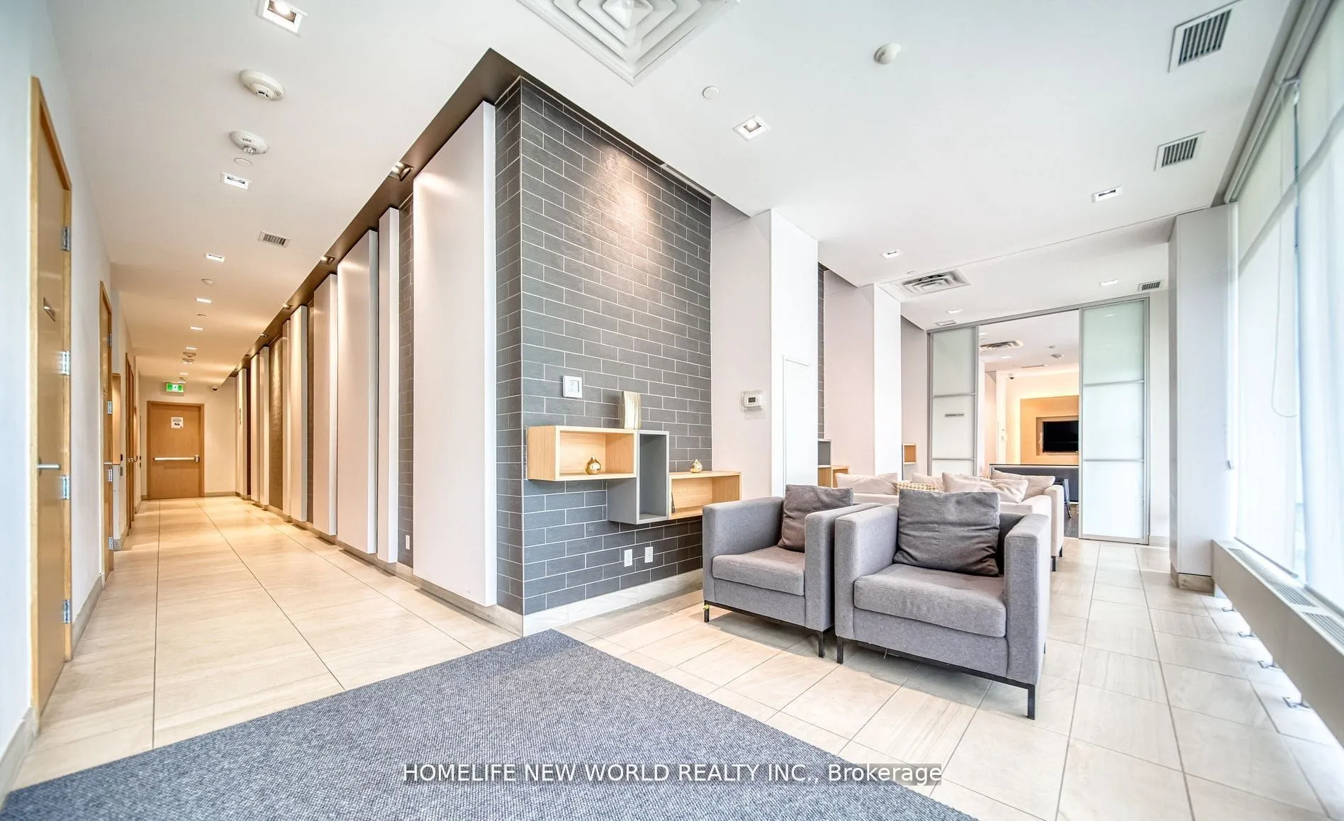 150 Fairview Mall Drive, #1211