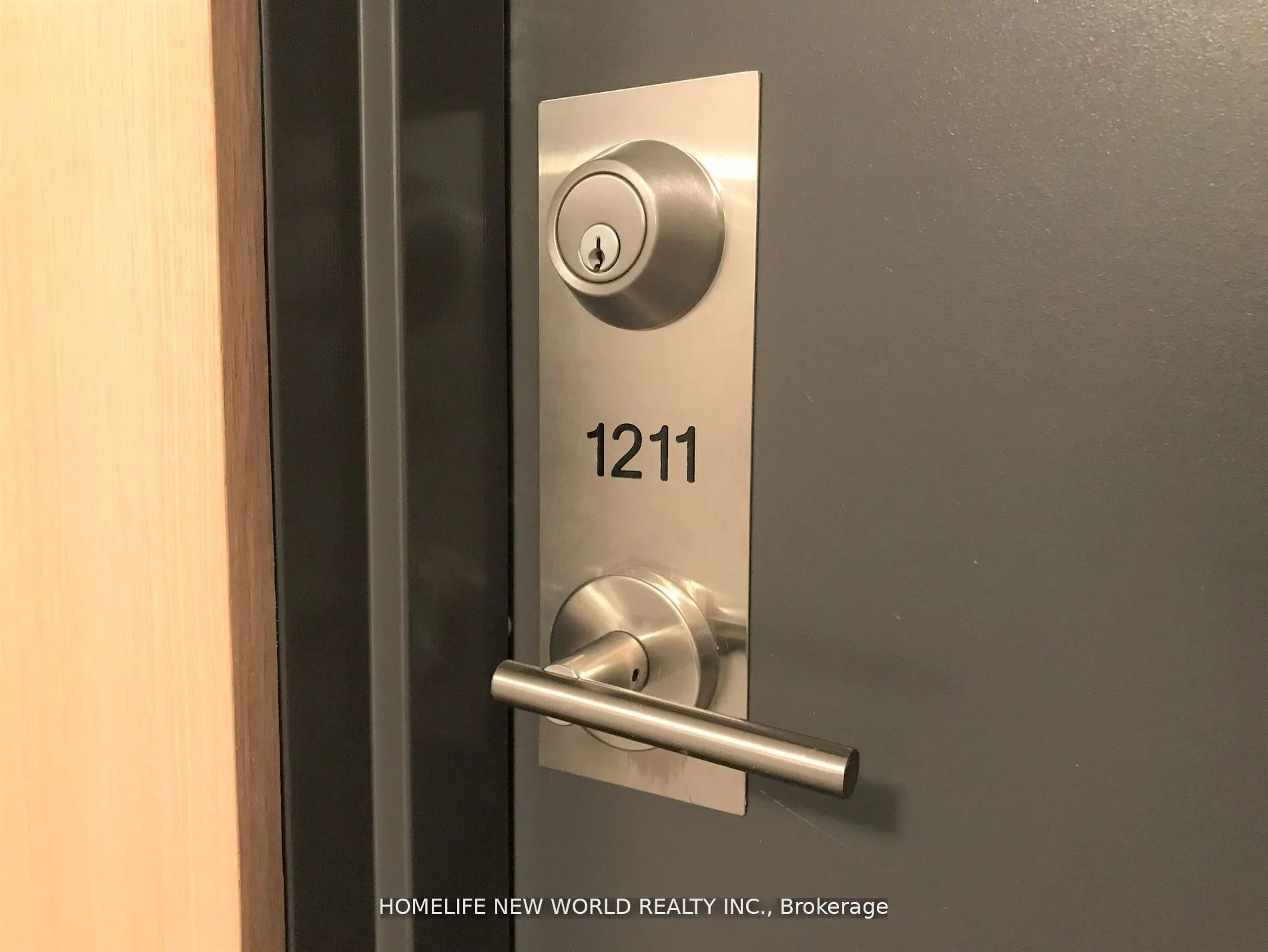 150 Fairview Mall Drive, #1211