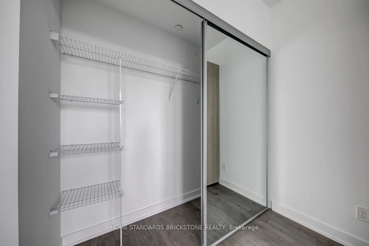 501 Yonge Street, #3010