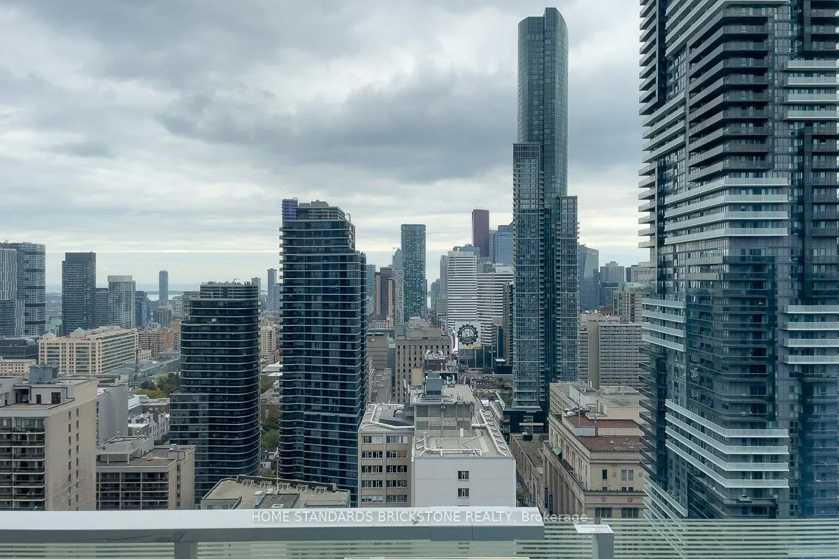 501 Yonge Street, #3010