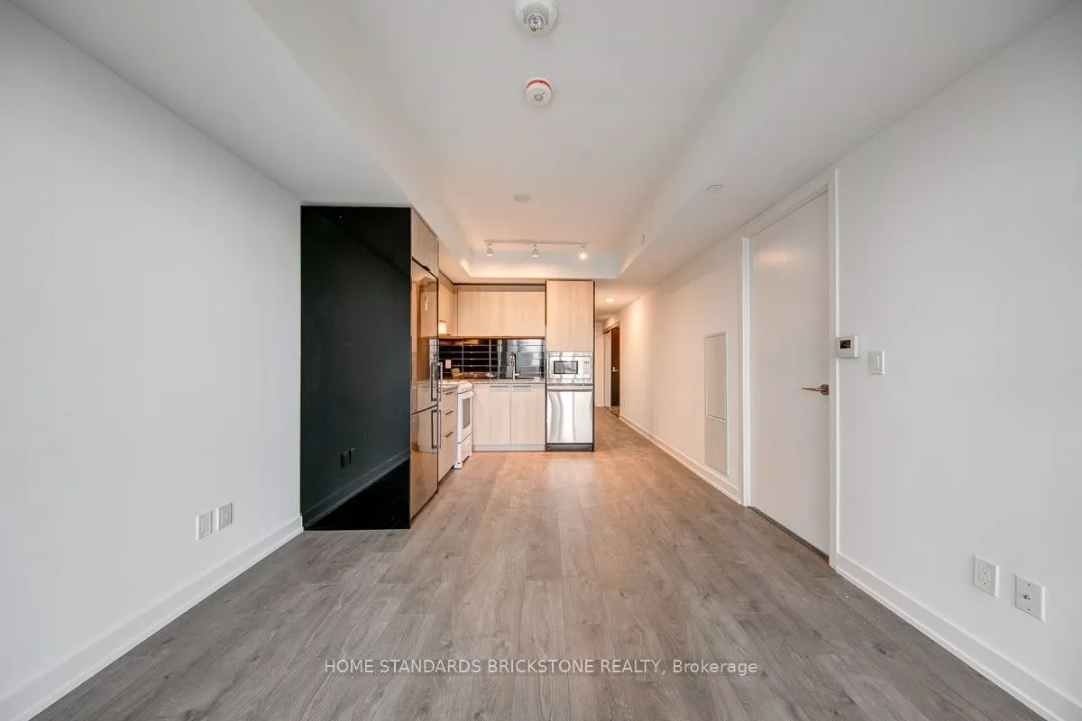501 Yonge Street, #3010