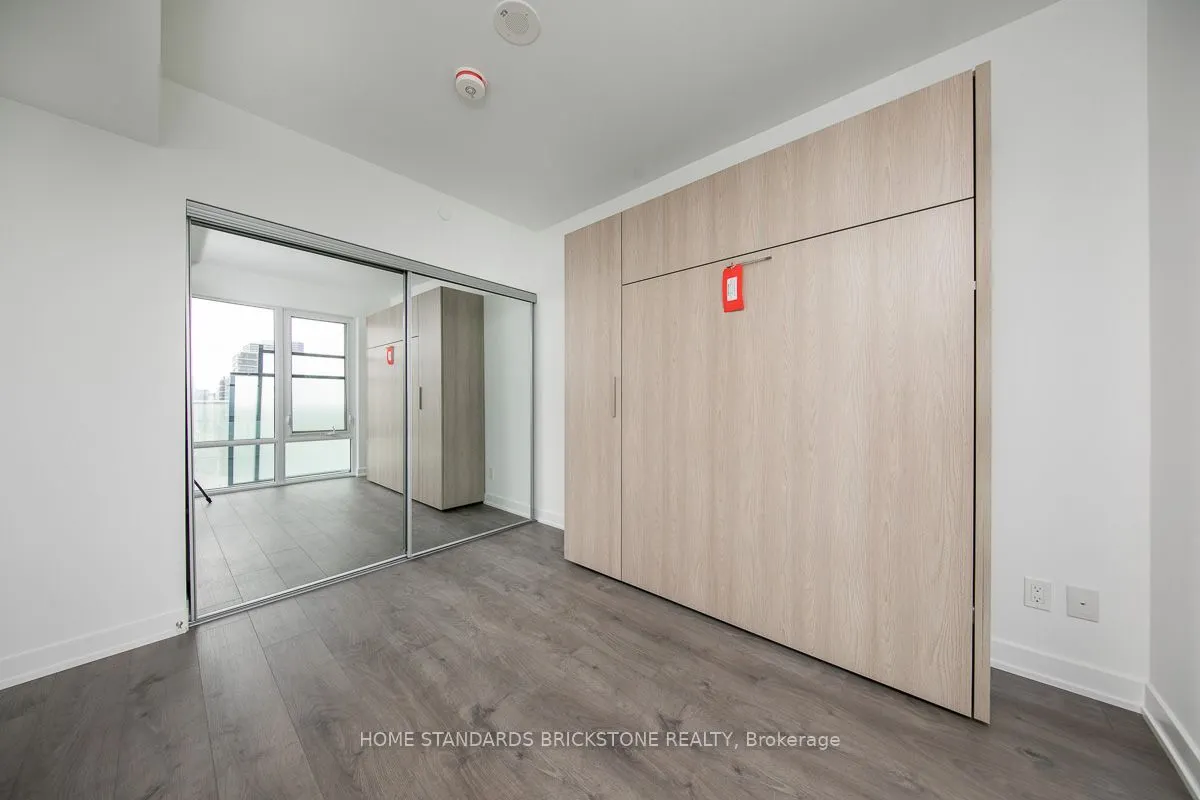 501 Yonge Street, #3010