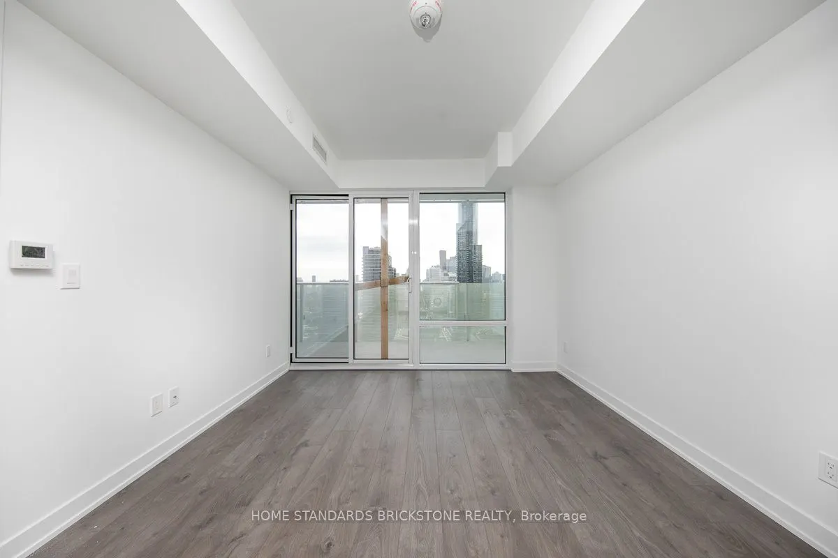 501 Yonge Street, #3010