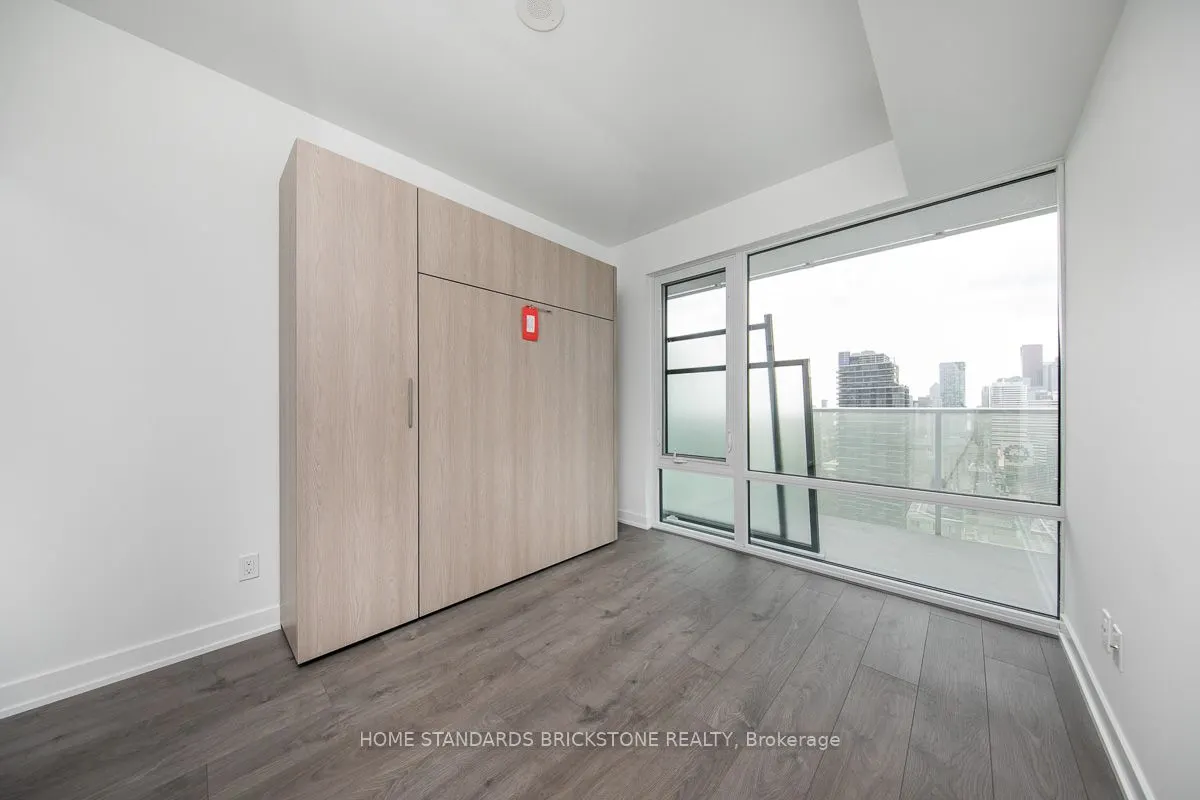 501 Yonge Street, #3010