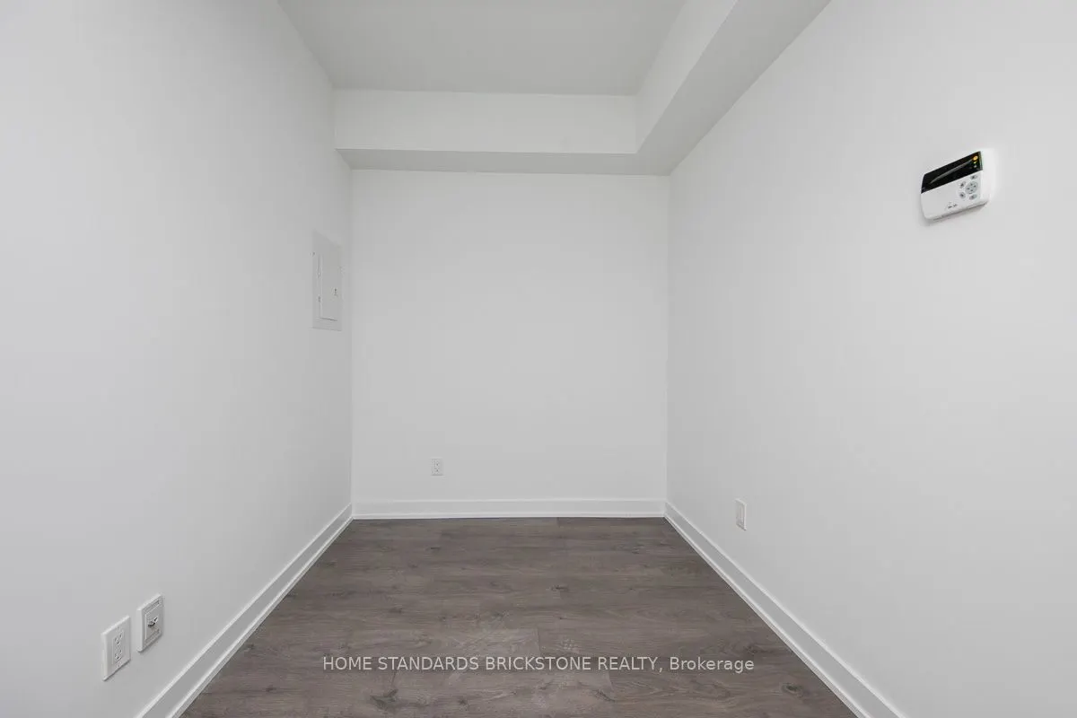 501 Yonge Street, #3010