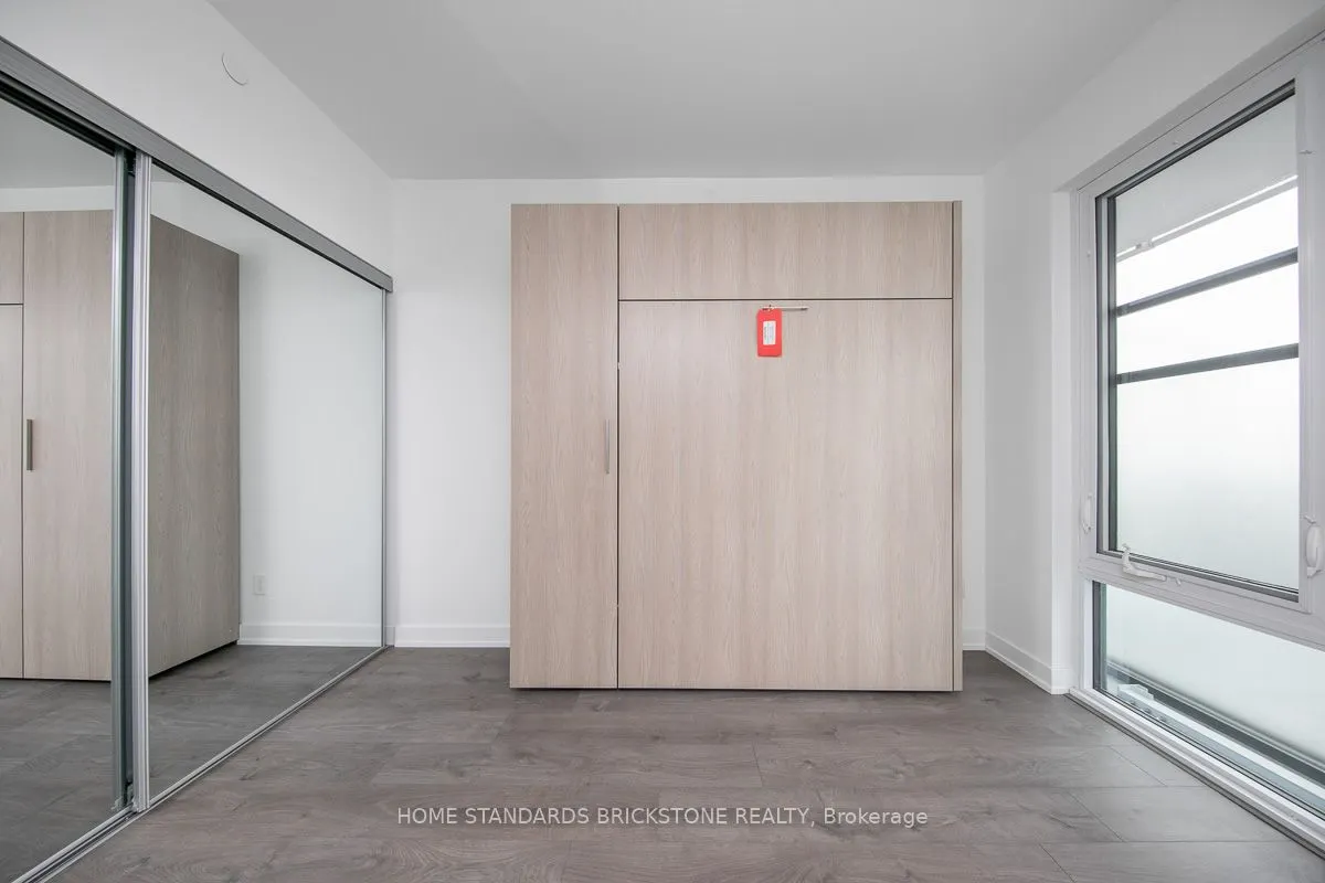 501 Yonge Street, #3010