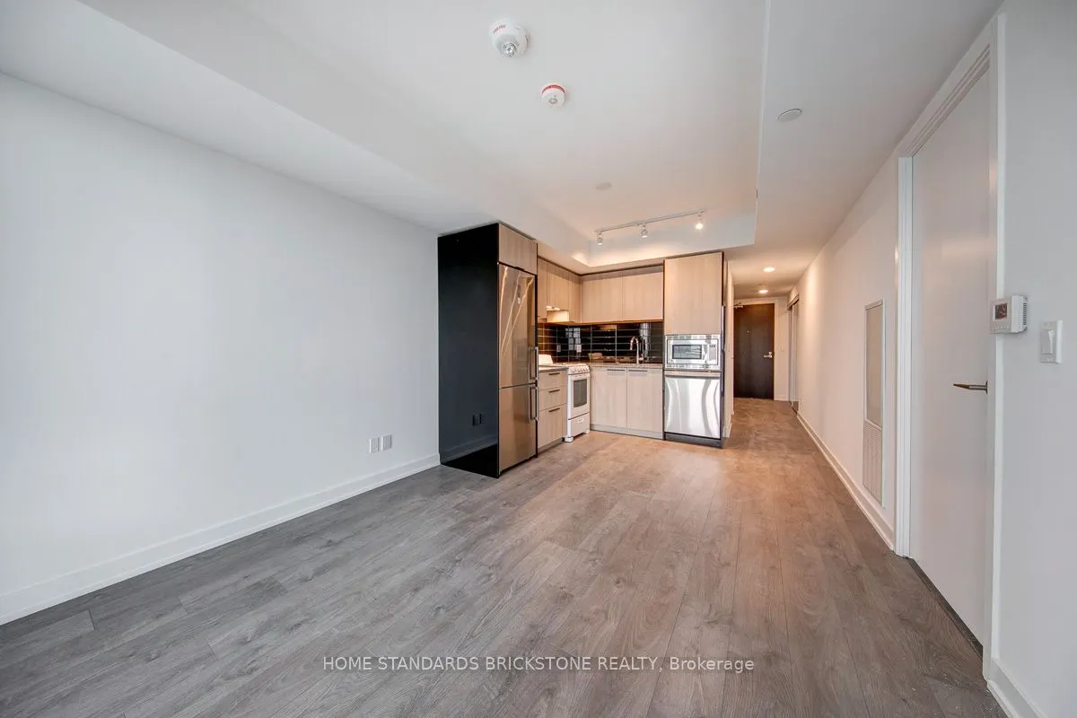 501 Yonge Street, #3010