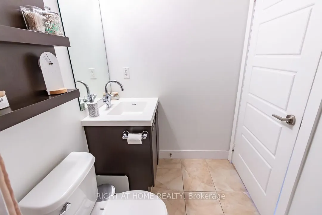 90 Stadium Road, #830