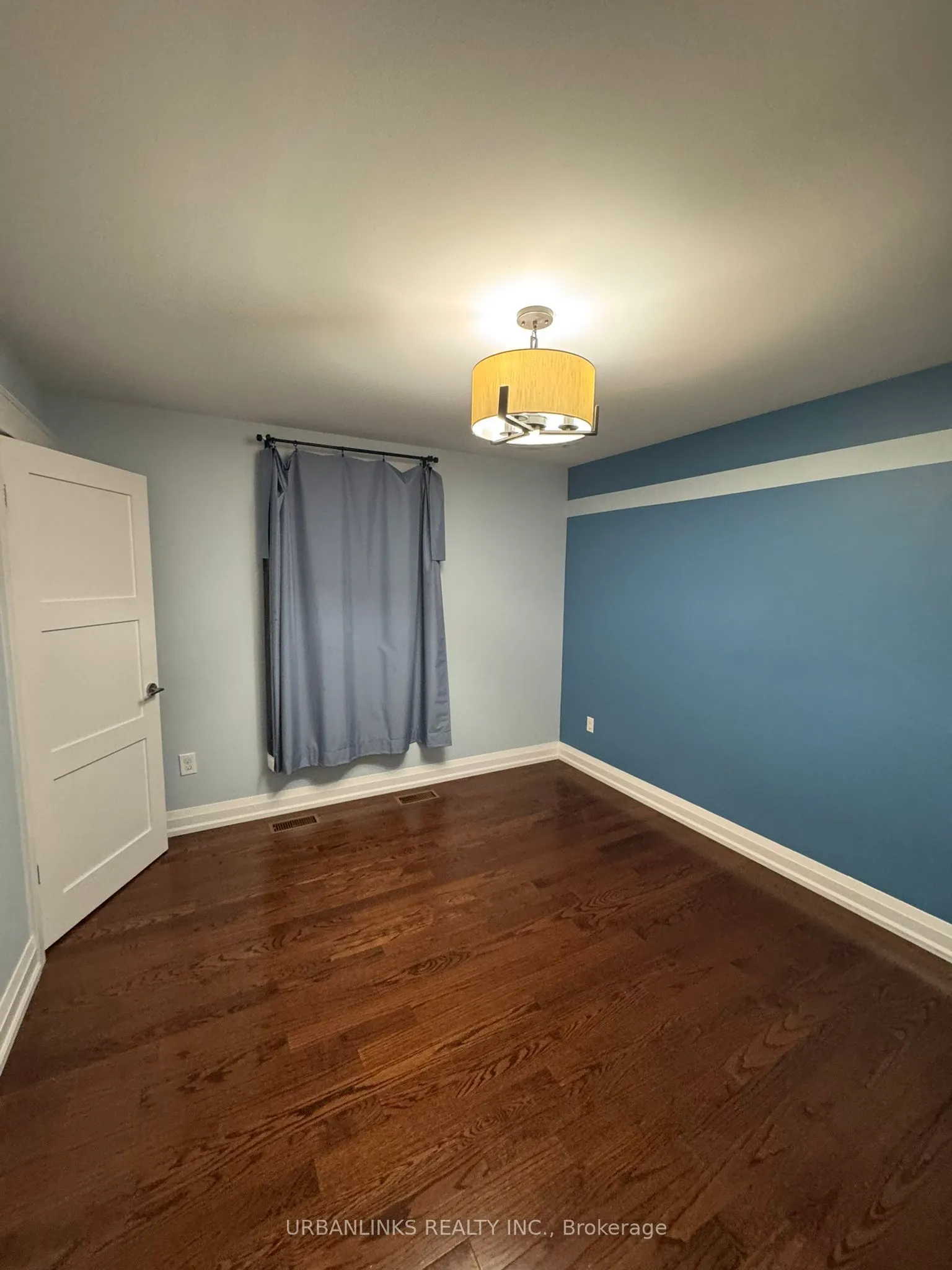 7 Shaughnessy Boulevard
