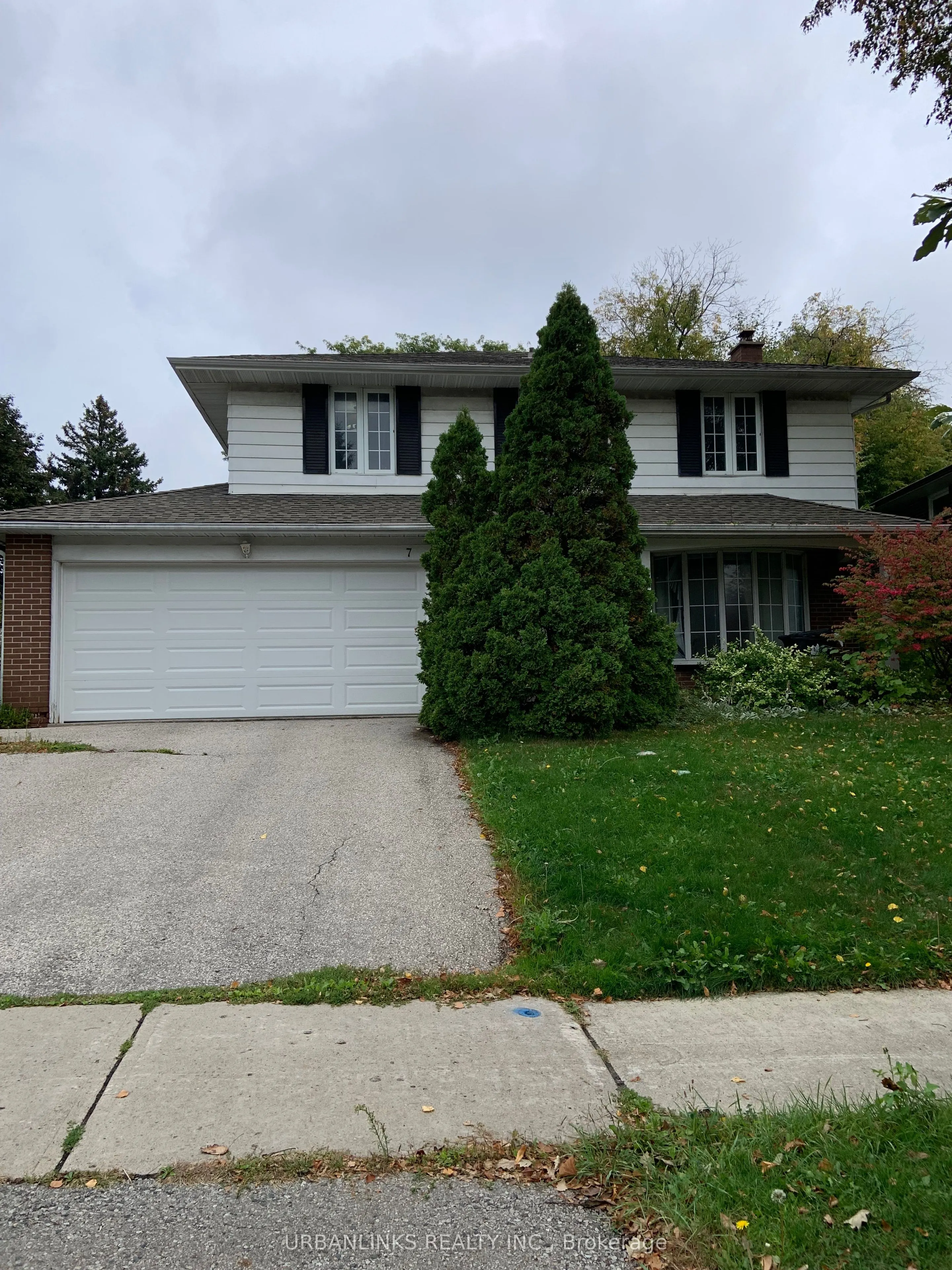 7 Shaughnessy Boulevard