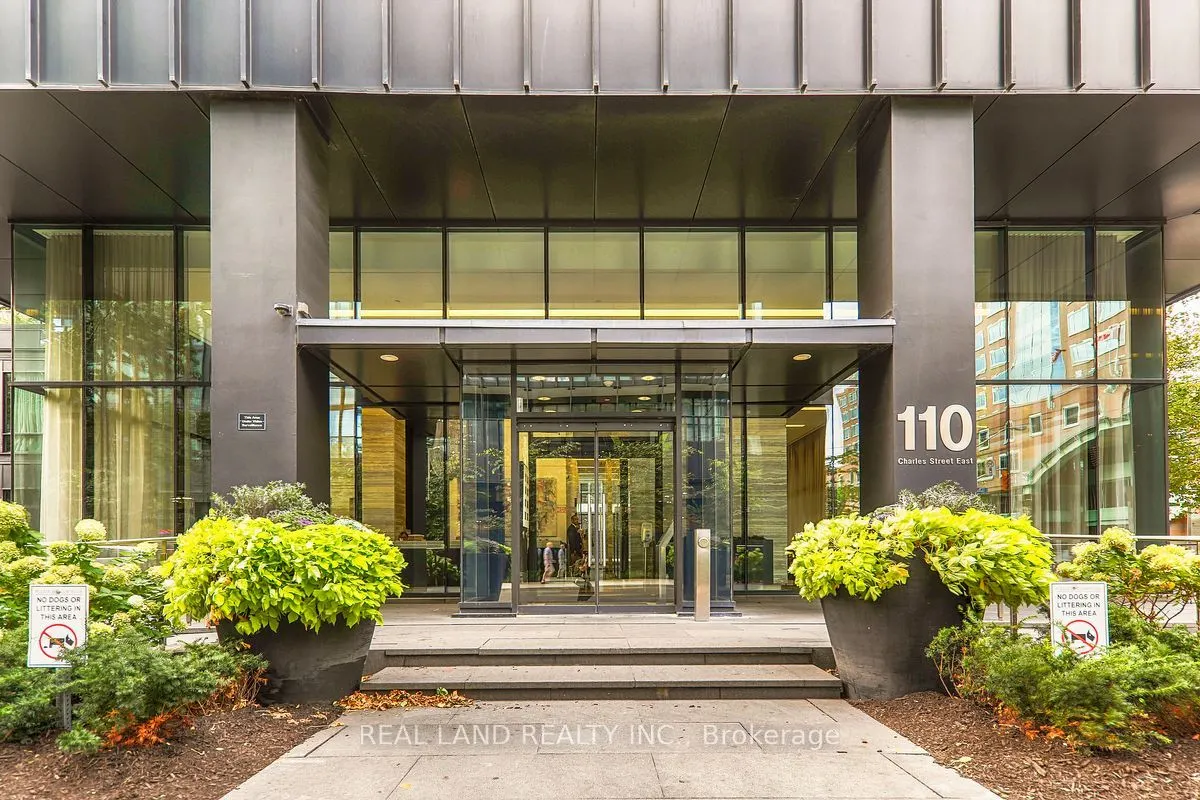 110 Charles Street E, #4005