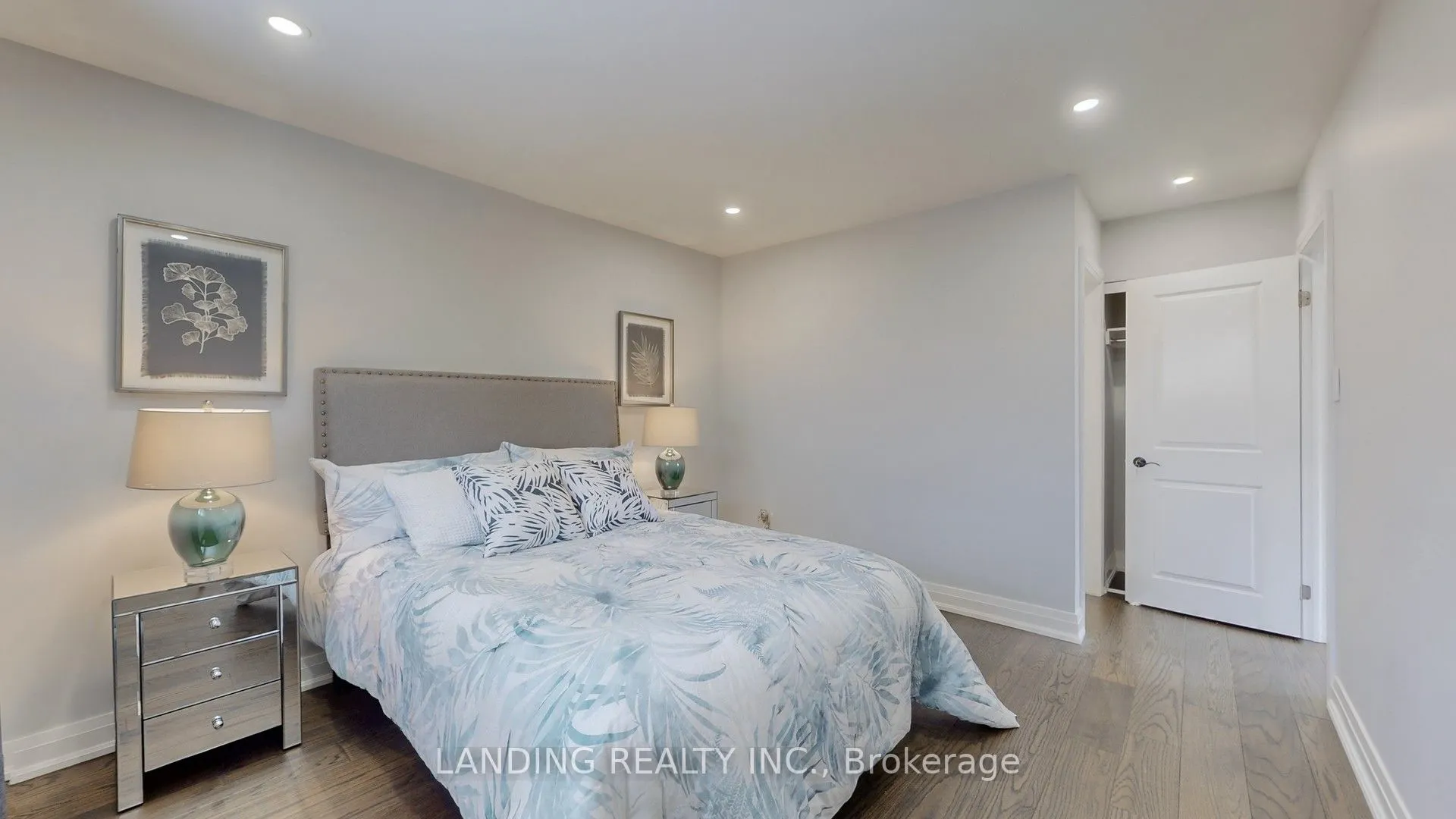 32 Lailey Crescent