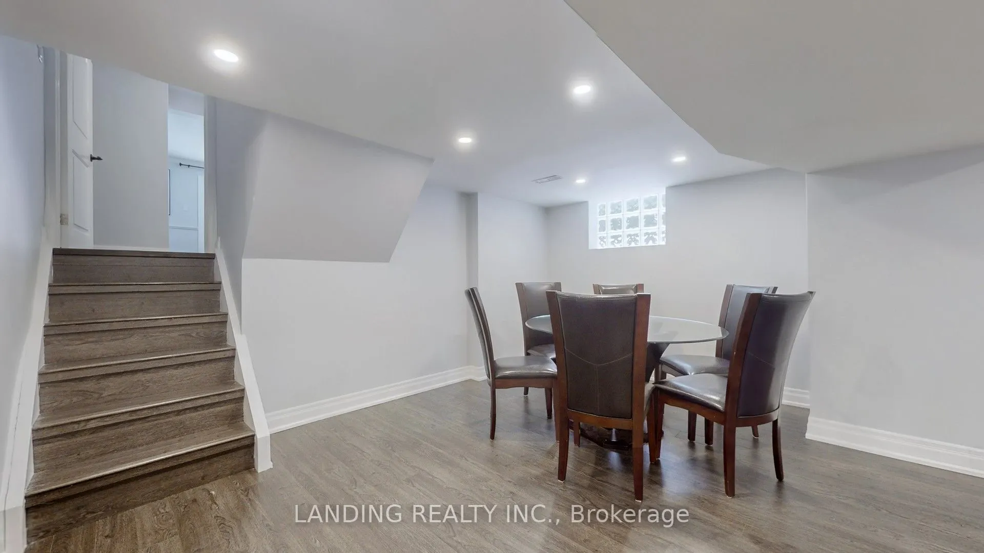 32 Lailey Crescent