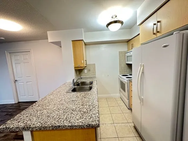 15 Greenview Avenue, #414