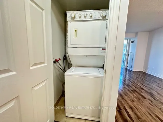 15 Greenview Avenue, #414