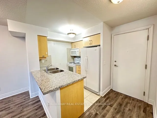 15 Greenview Avenue, #414