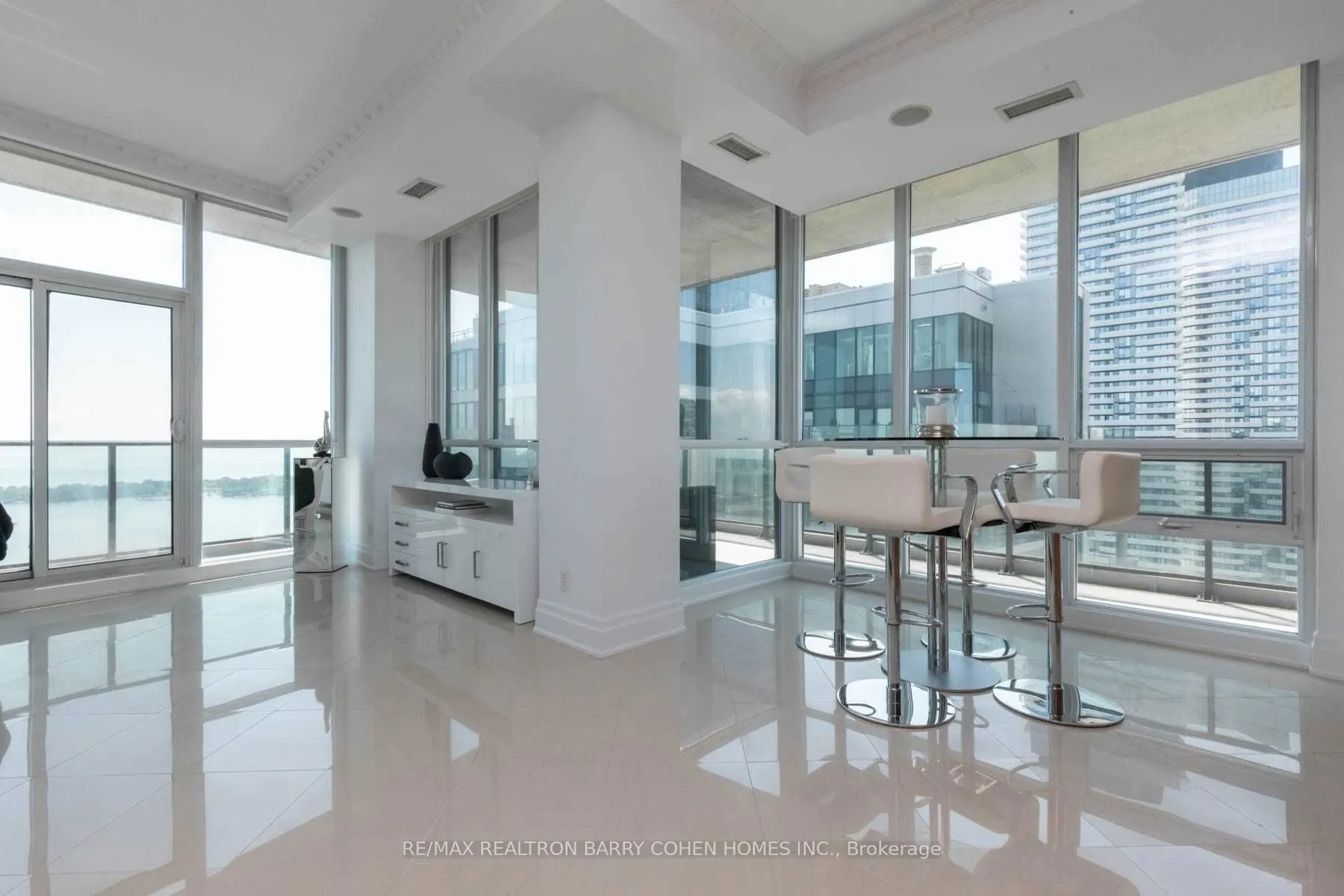 16 Harbour Street, #5101