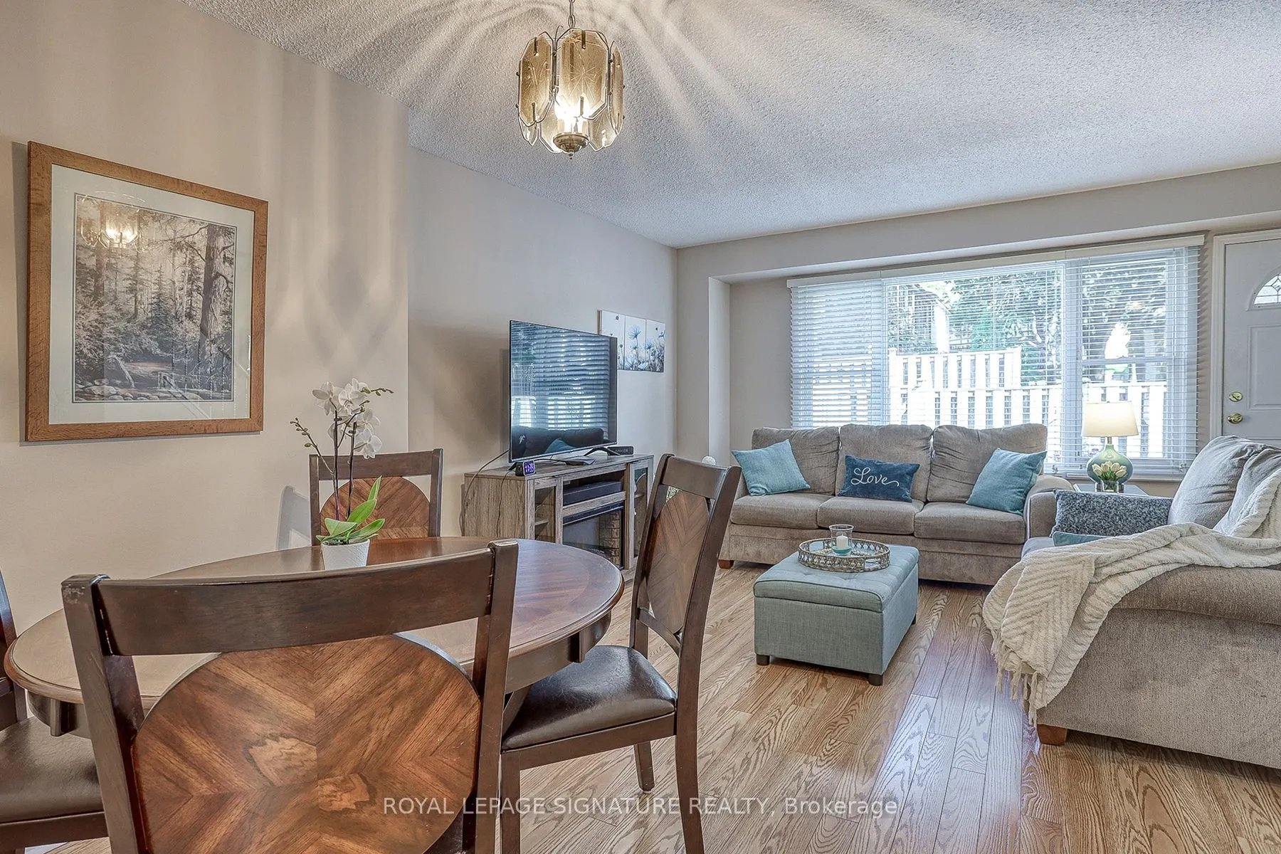 5 Golden Appleway, #90