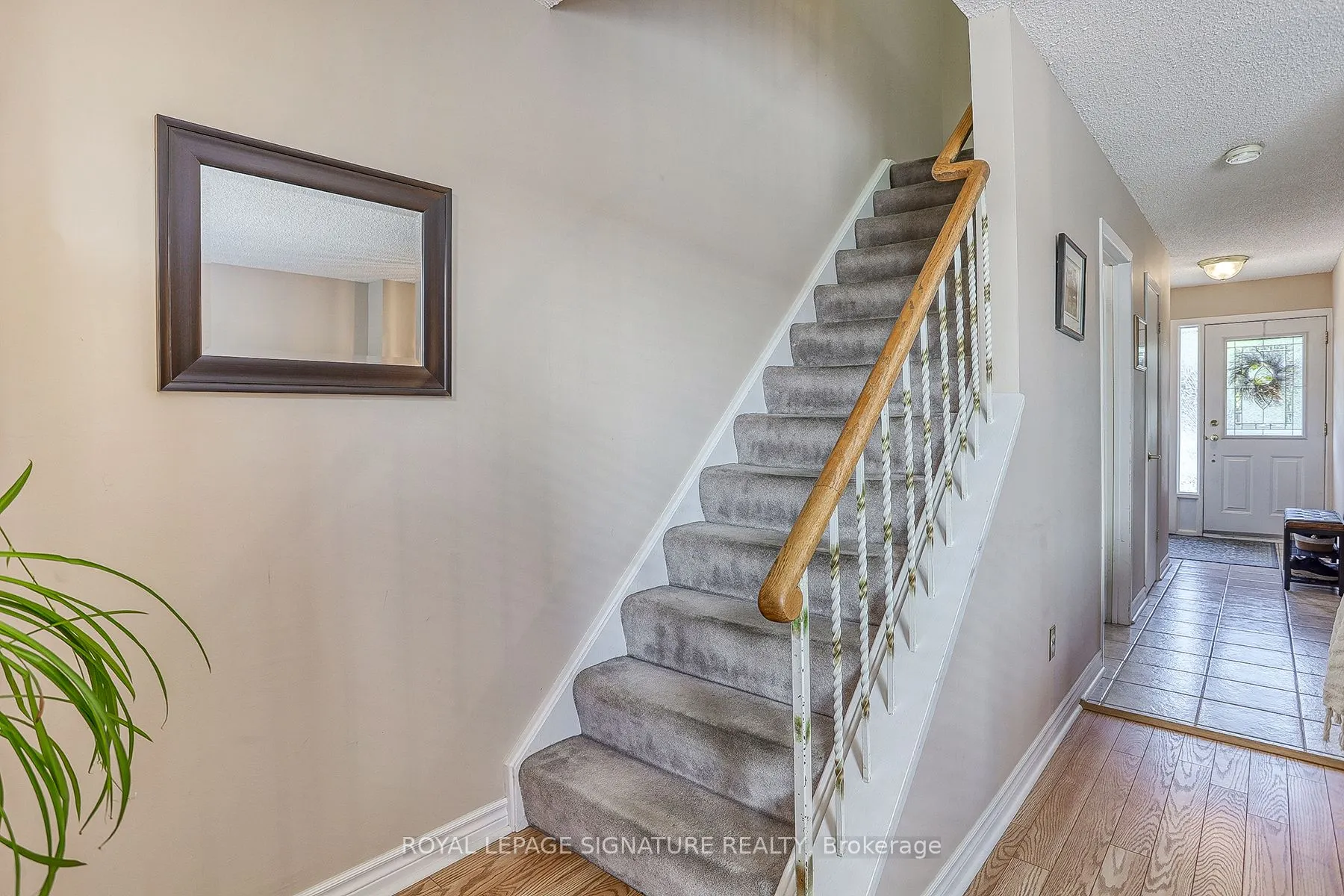 5 Golden Appleway, #90