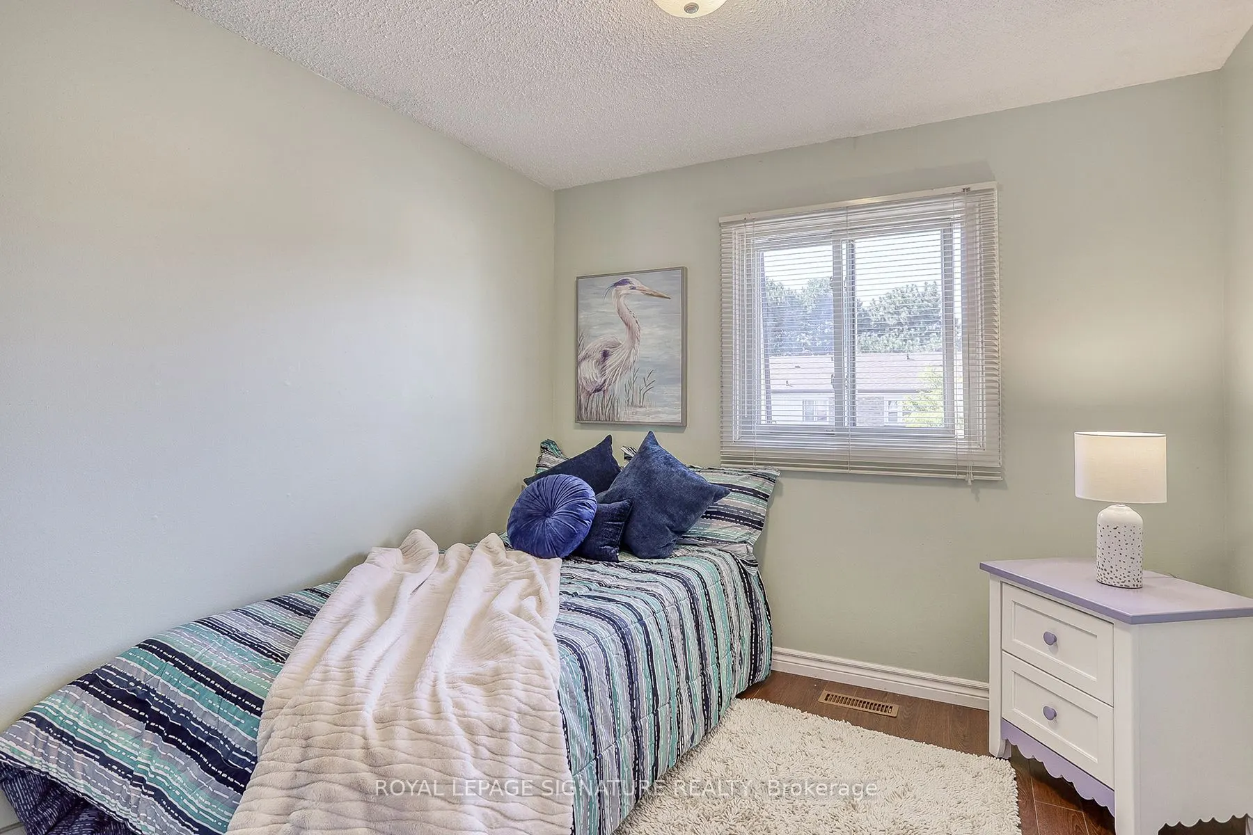5 Golden Appleway, #90