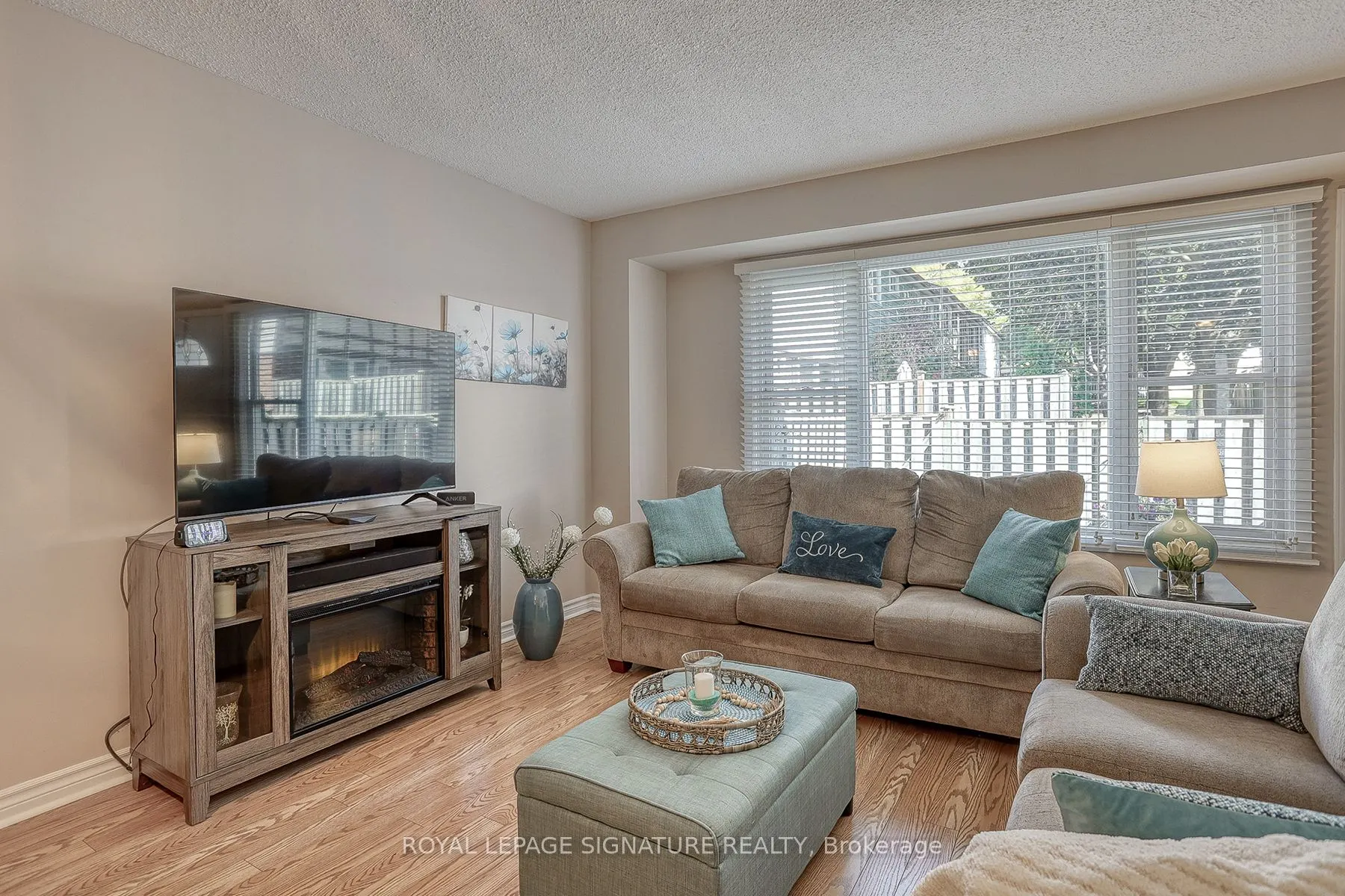 5 Golden Appleway, #90
