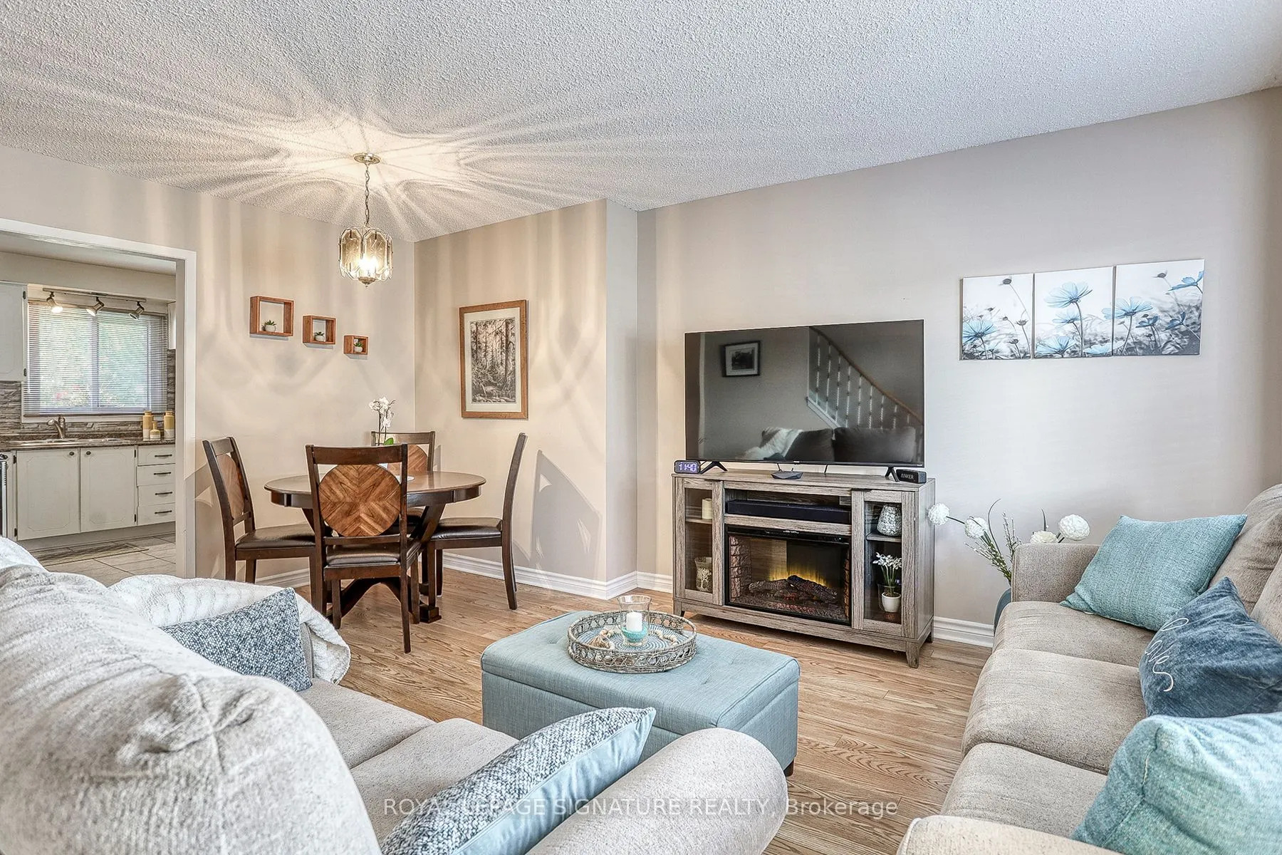 5 Golden Appleway, #90