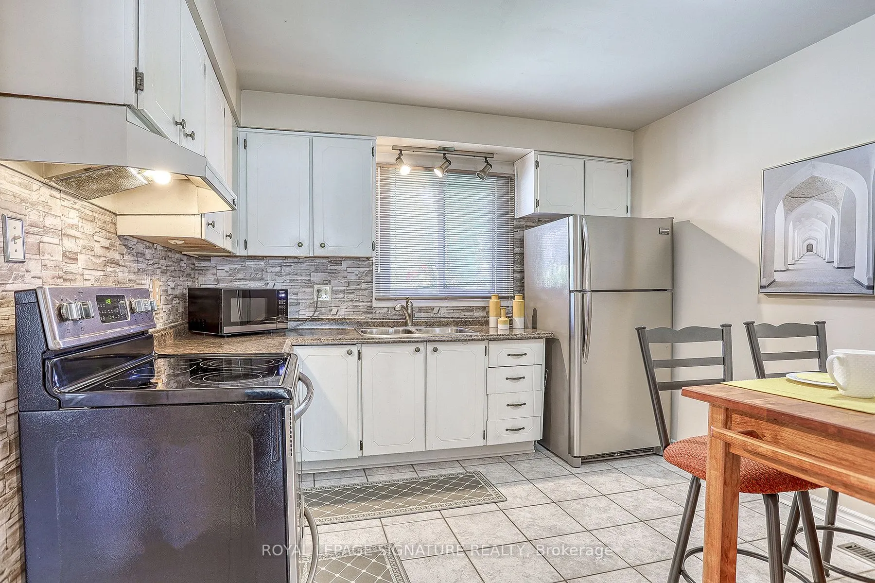 5 Golden Appleway, #90