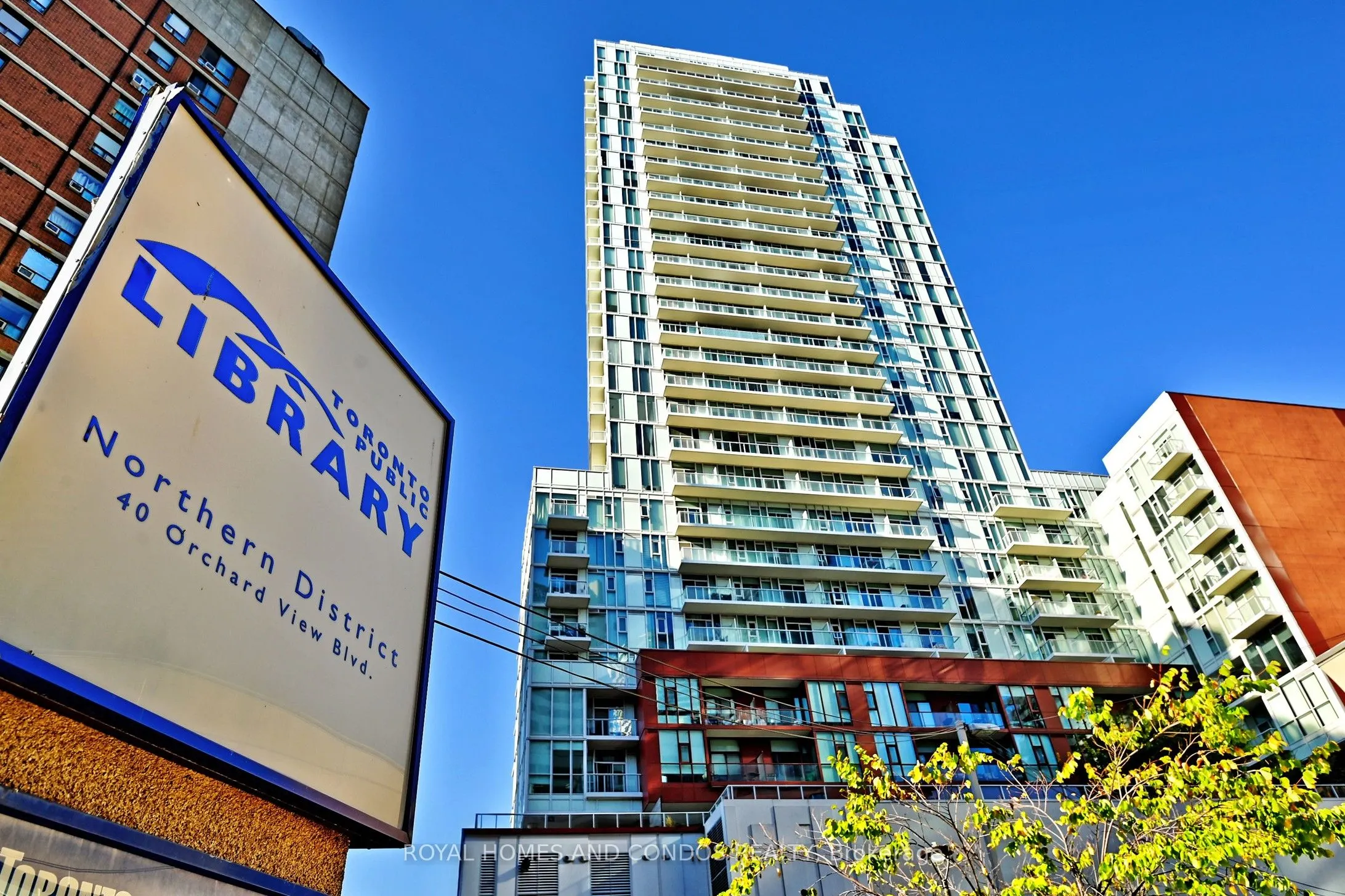 33 Helendale Avenue, #913