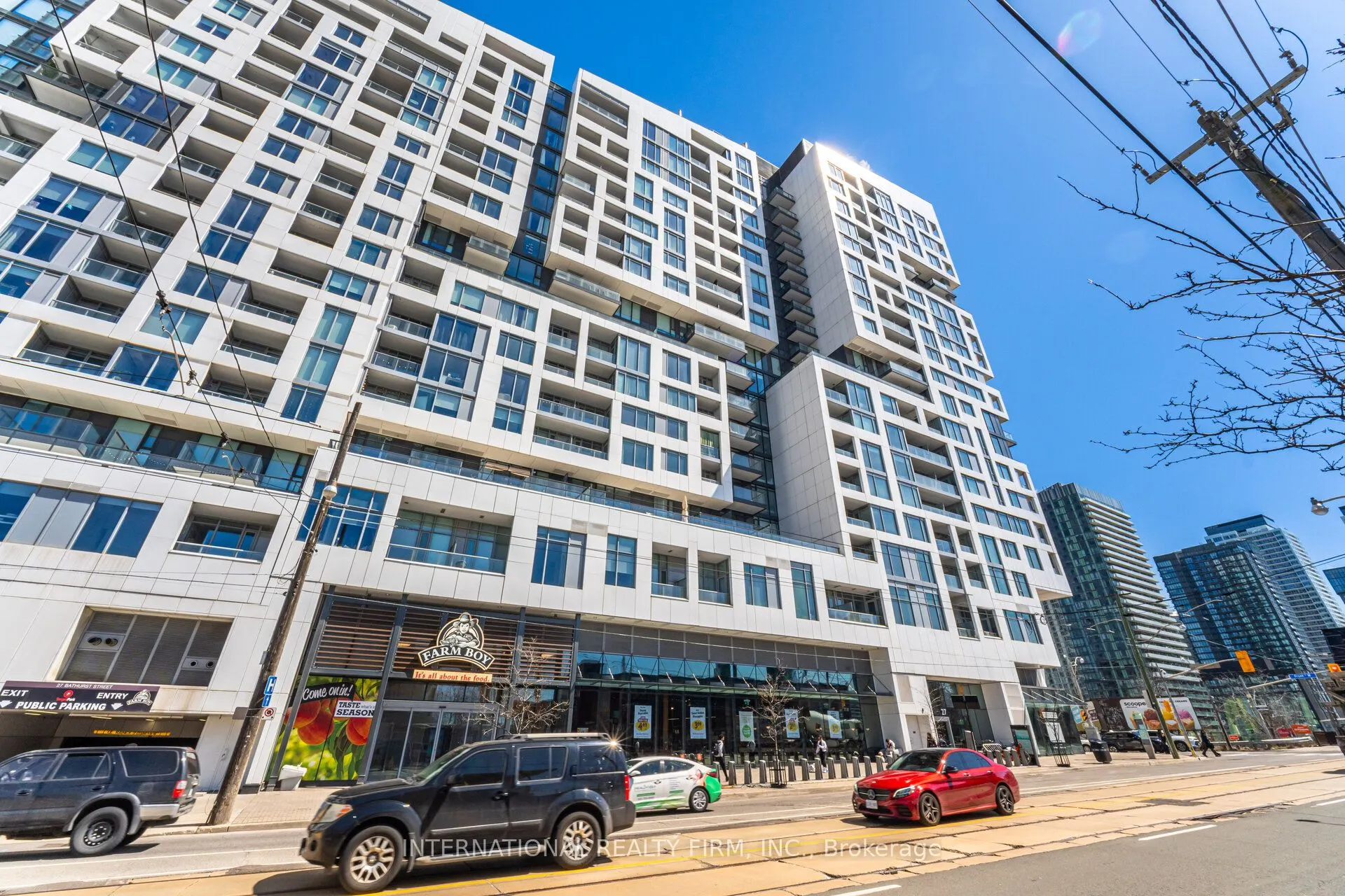 27 Bathurst Street, #1012