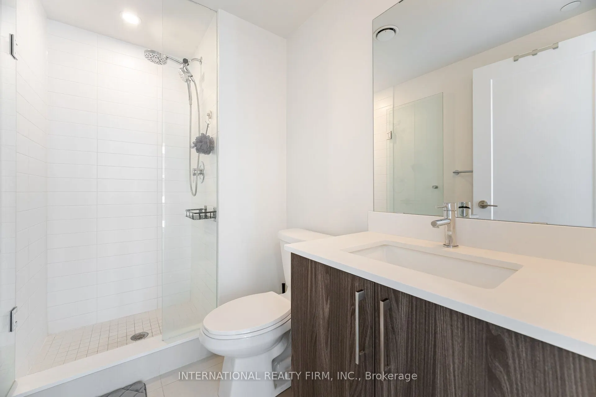 27 Bathurst Street, #1012