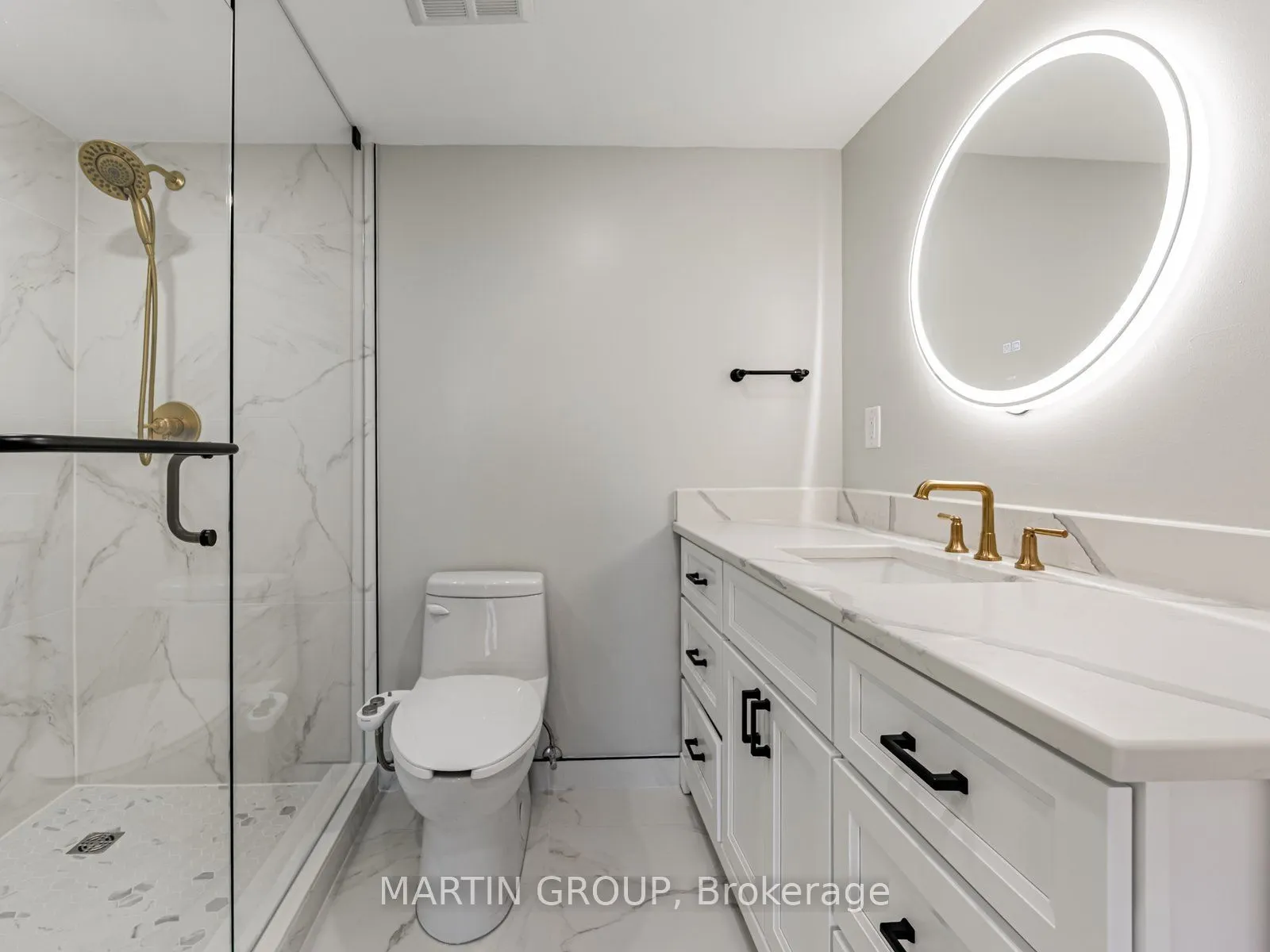 887 Bay Street, #506