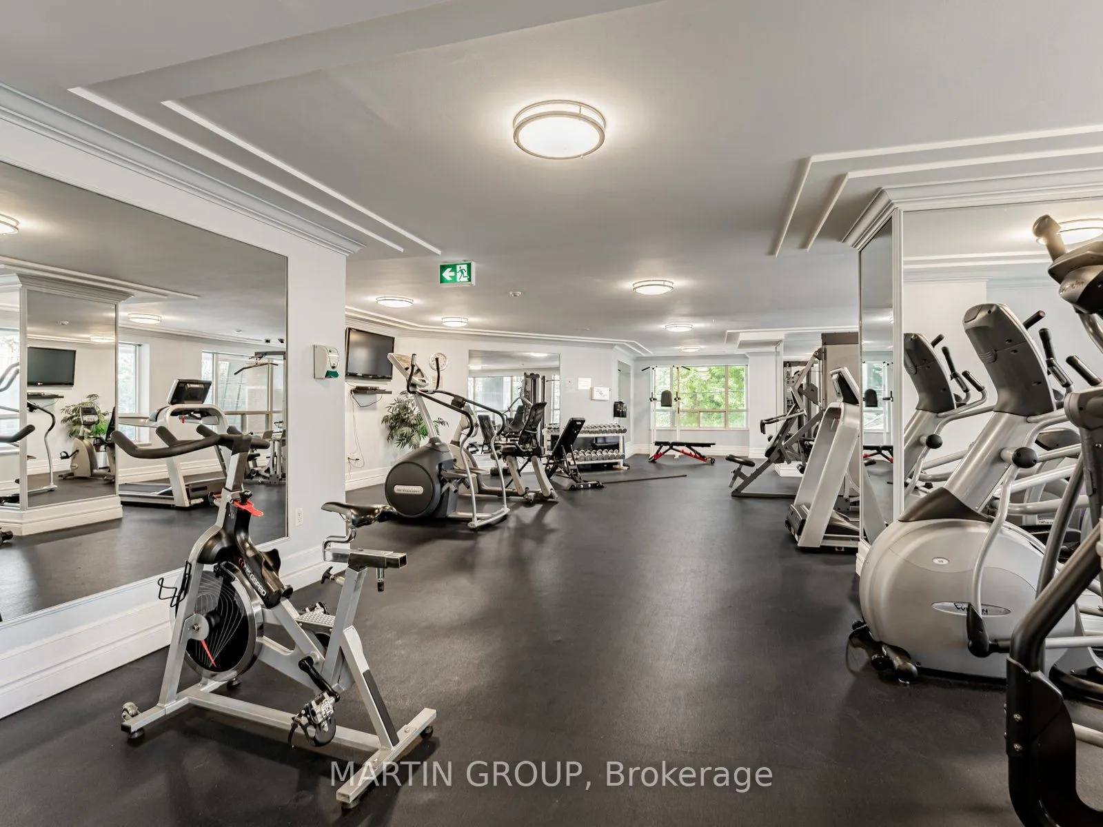 887 Bay Street, #506