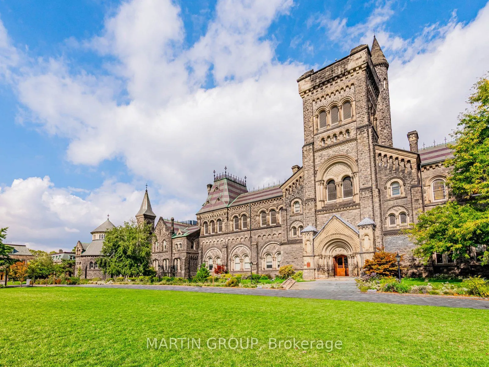 887 Bay Street, #506