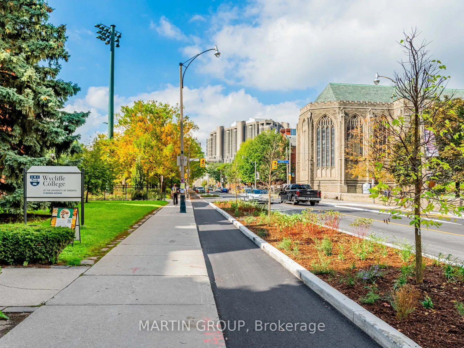 887 Bay Street, #506