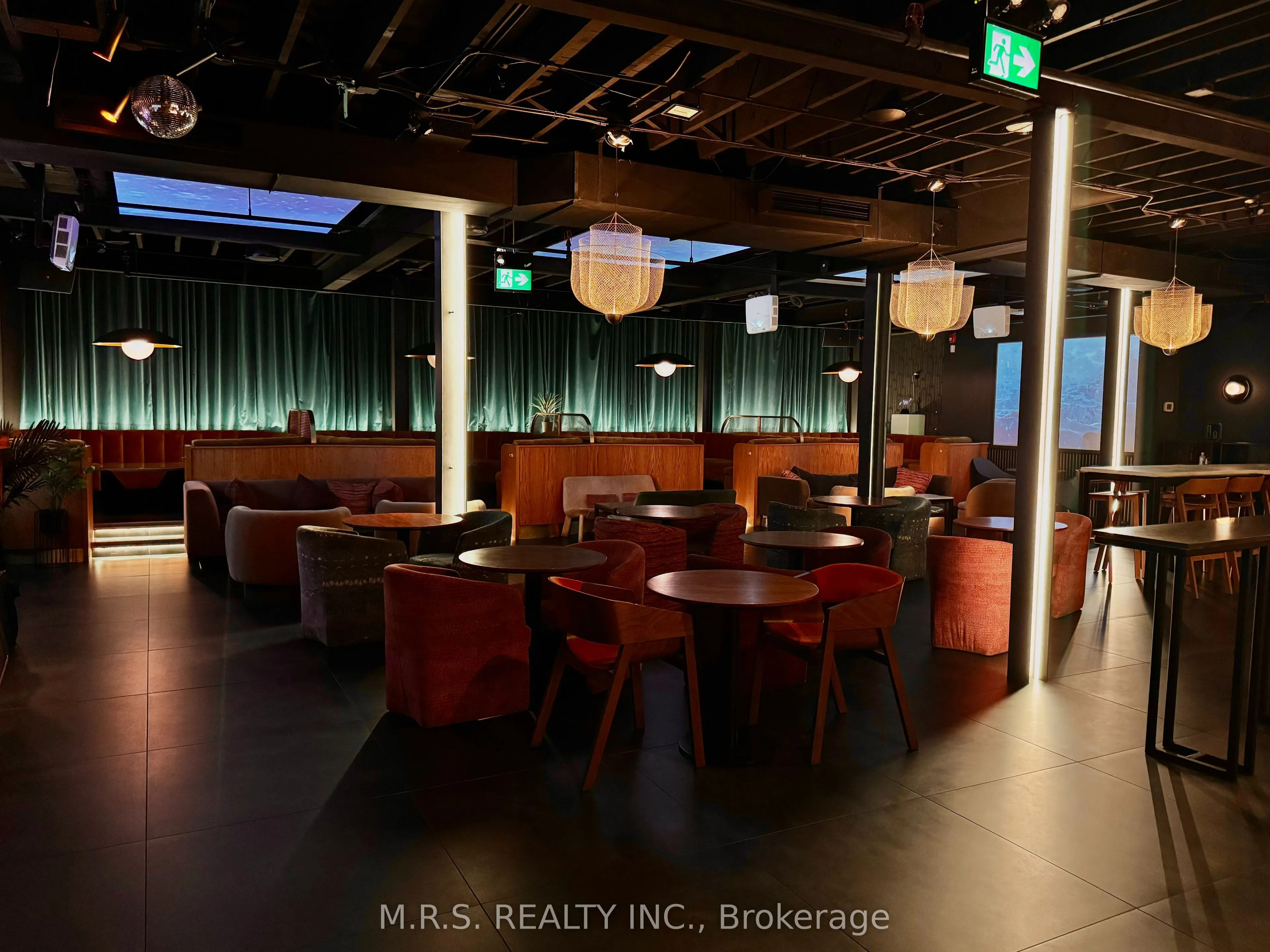 739 Queen Street W, #2nd Floor