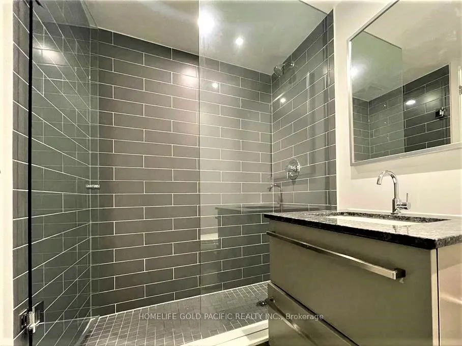 120 Varna Drive, #720