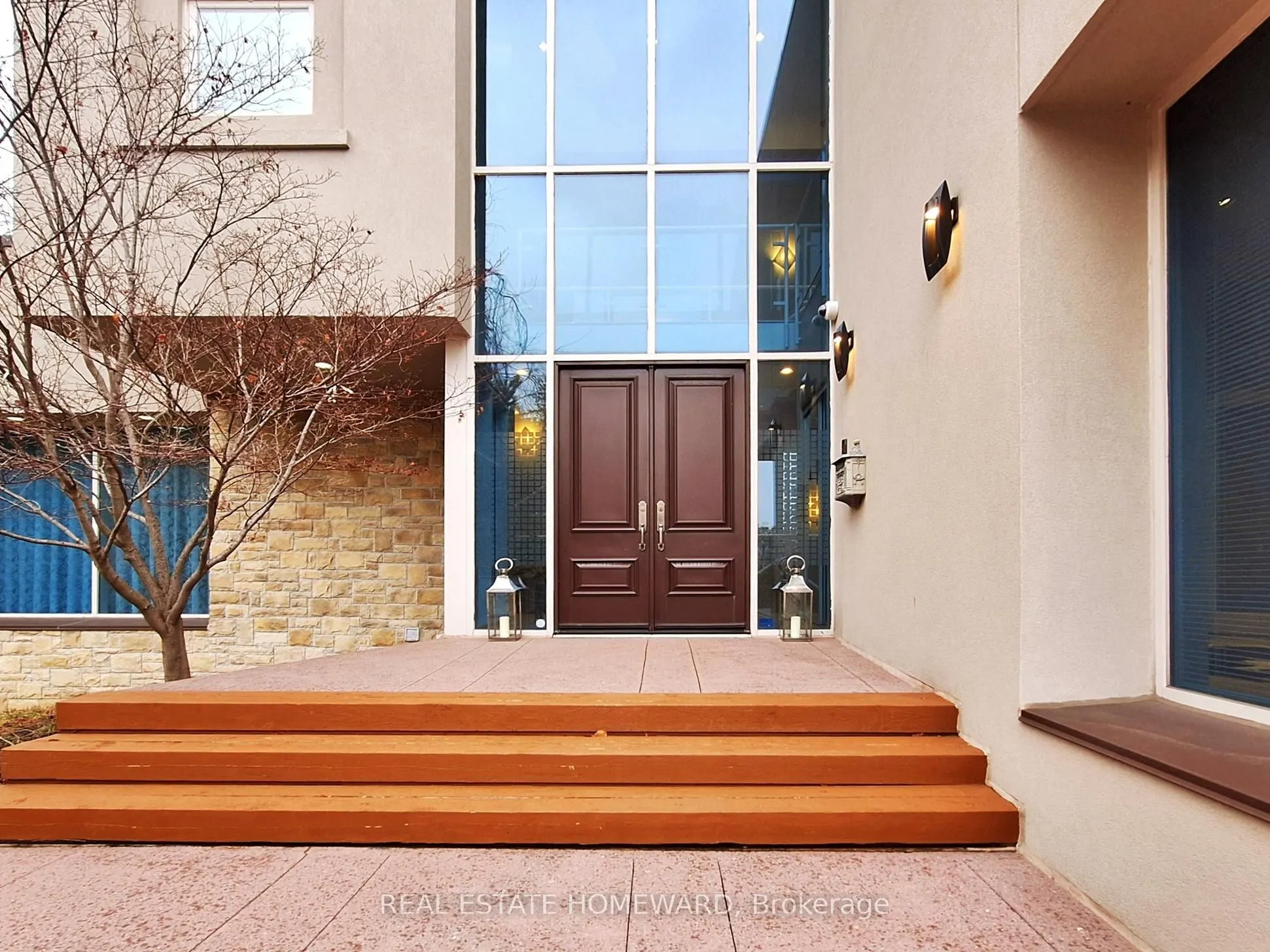 128 Laurentide Drive