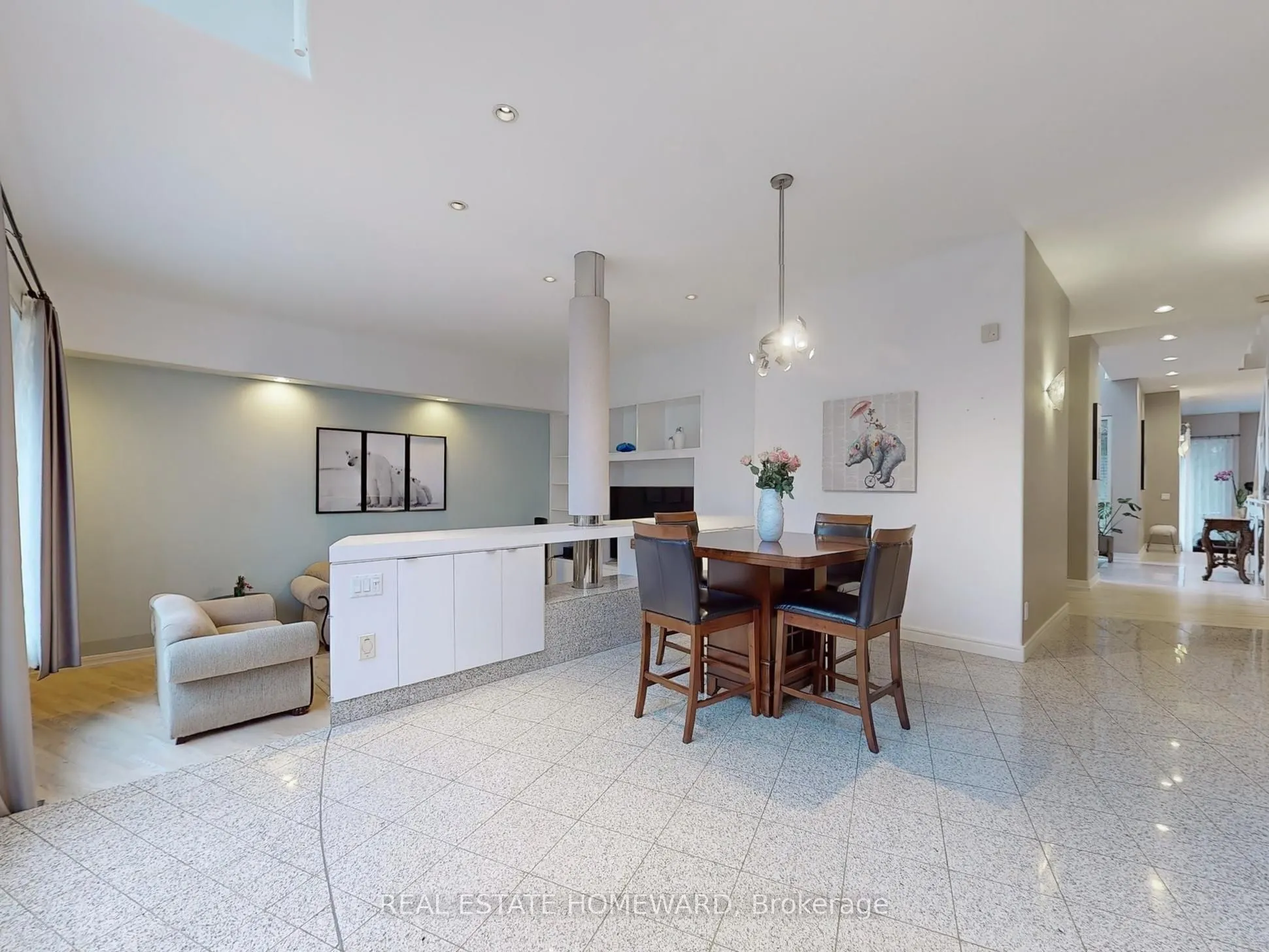128 Laurentide Drive