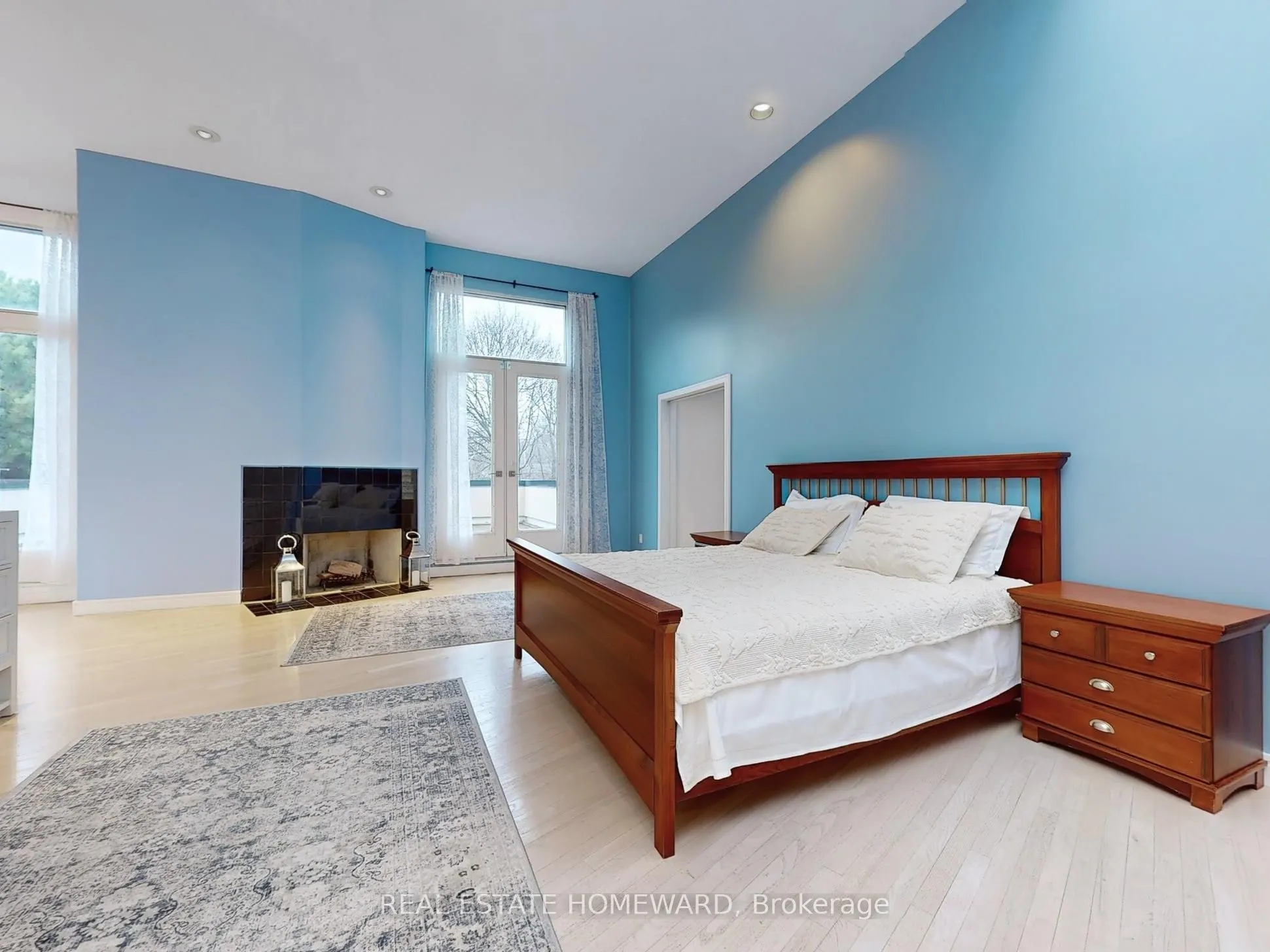 128 Laurentide Drive
