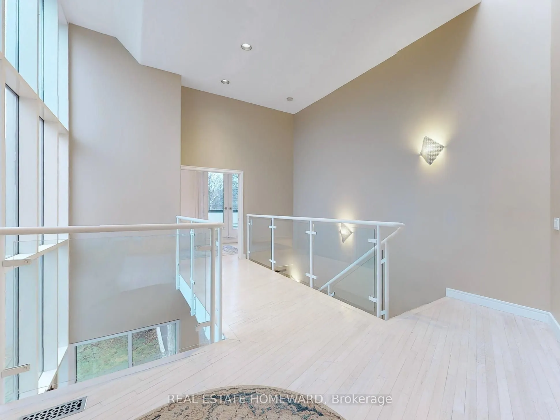 128 Laurentide Drive