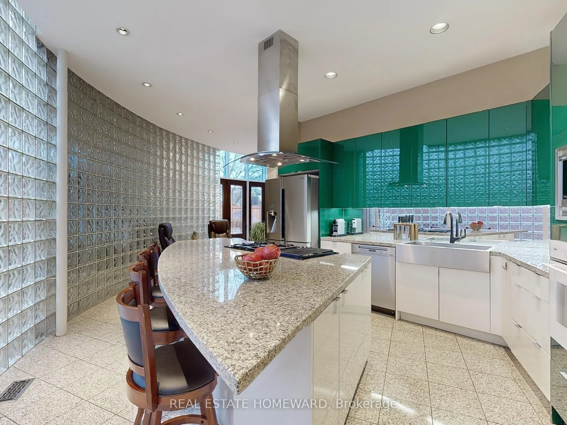 128 Laurentide Drive