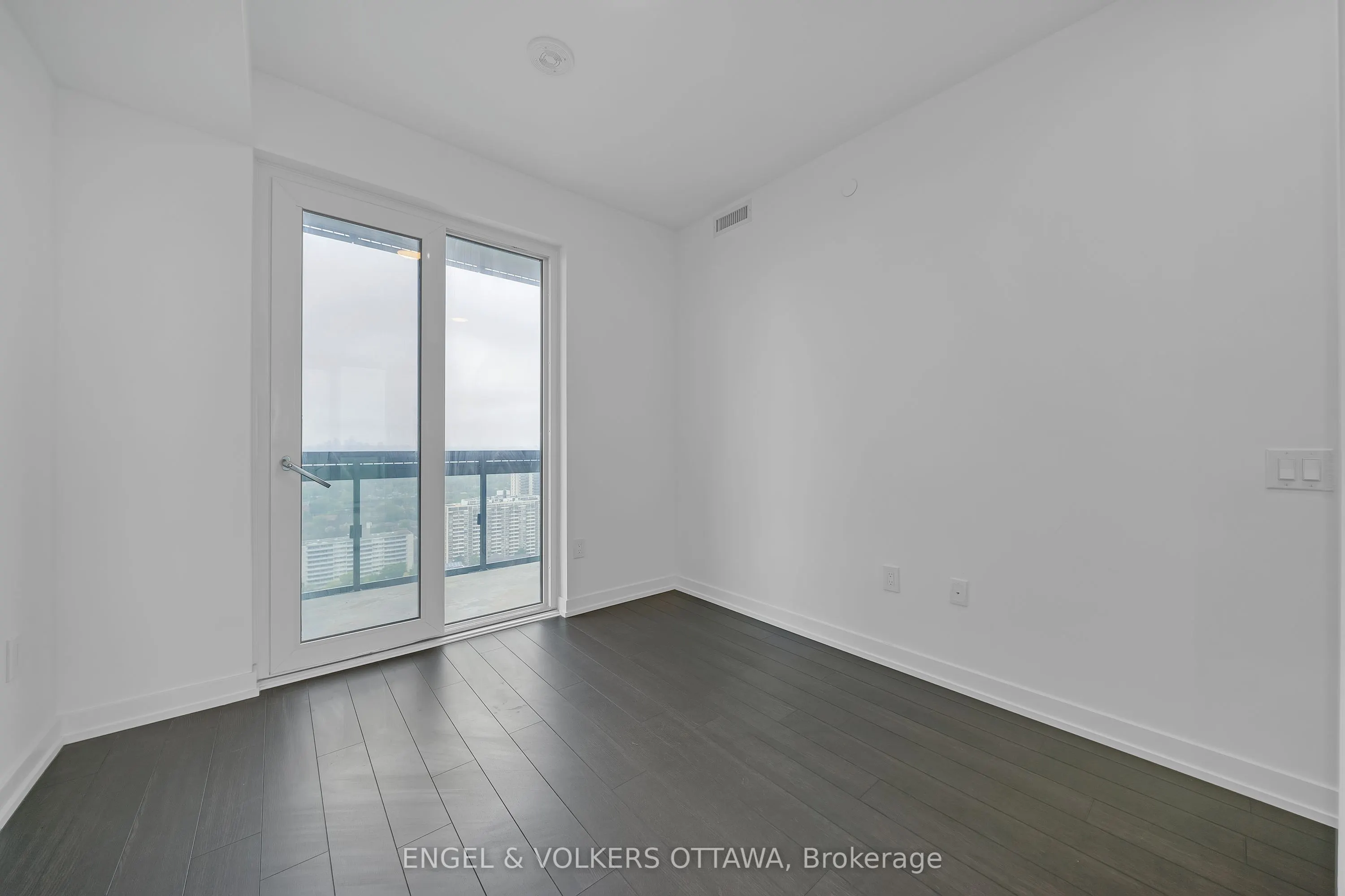 39 Roehampton Avenue, #2509