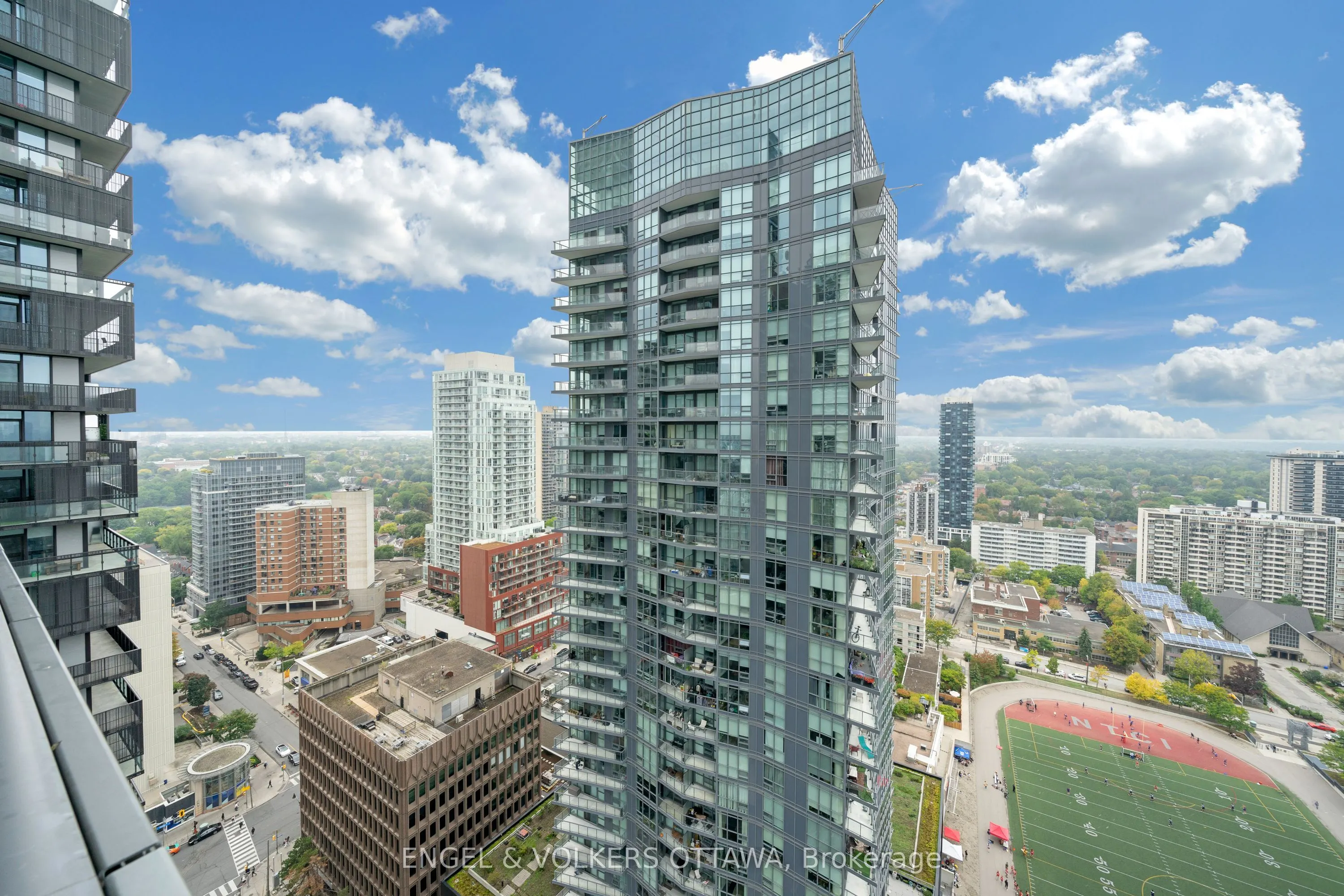 39 Roehampton Avenue, #2509