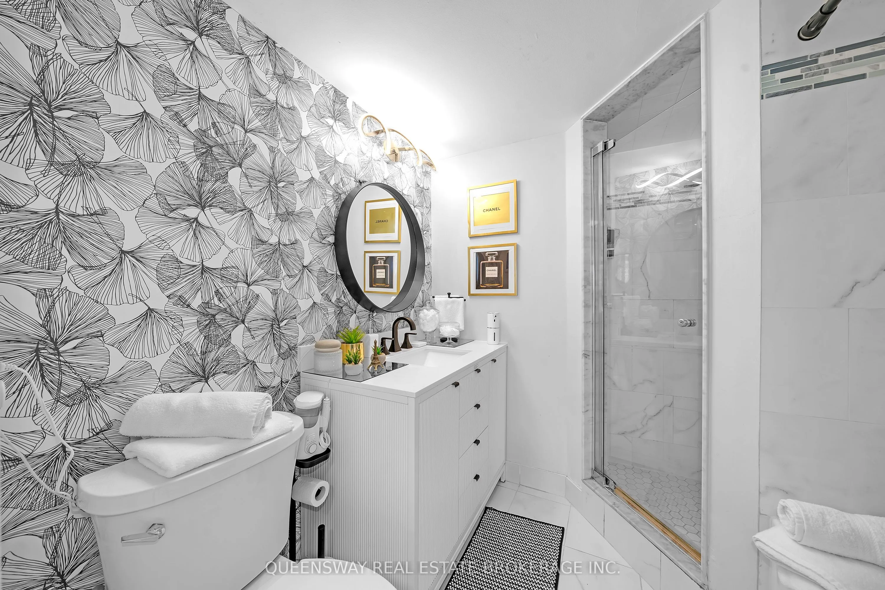 550 Queens Quay W, #429