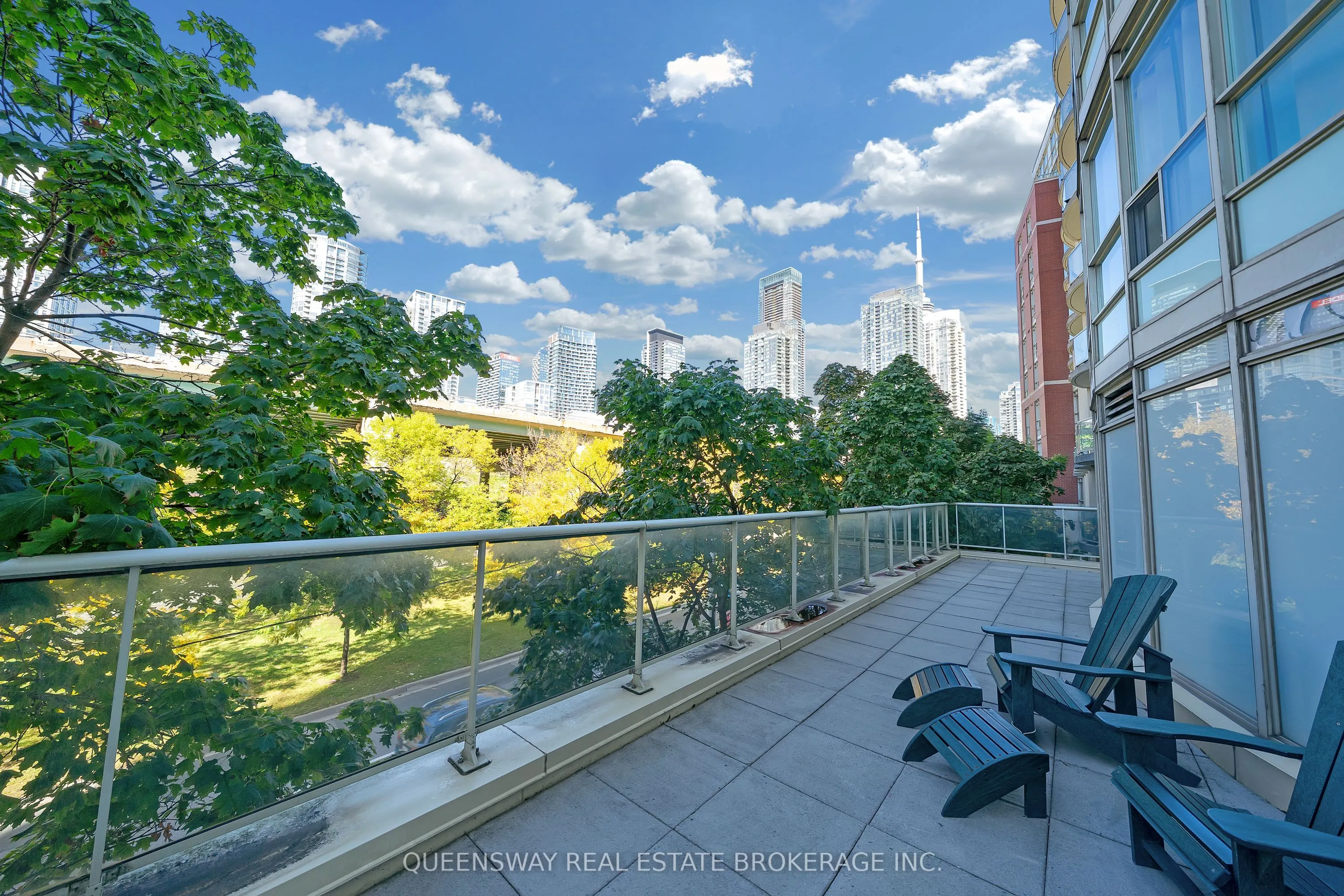 550 Queens Quay W, #429
