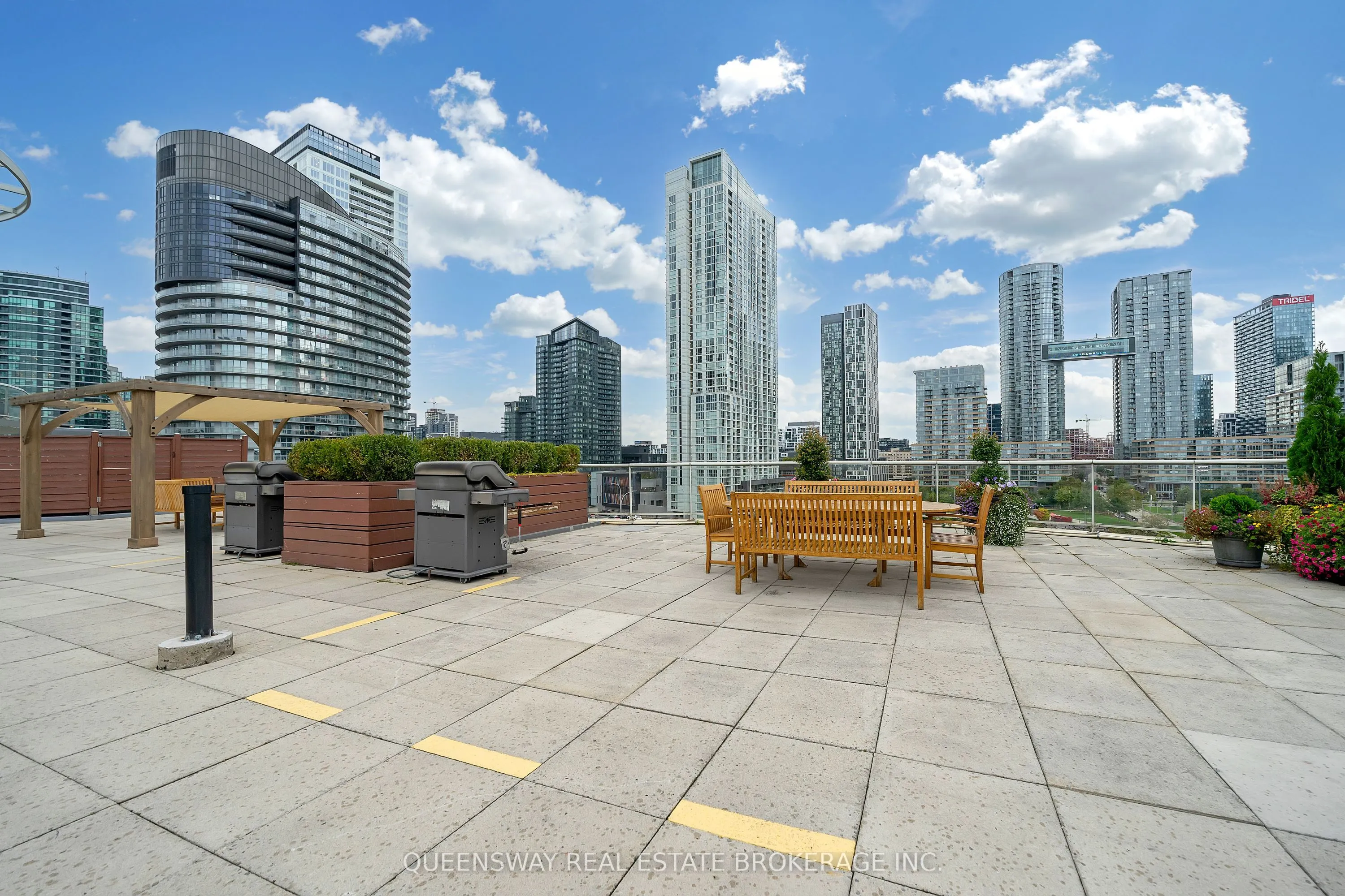 550 Queens Quay W, #429