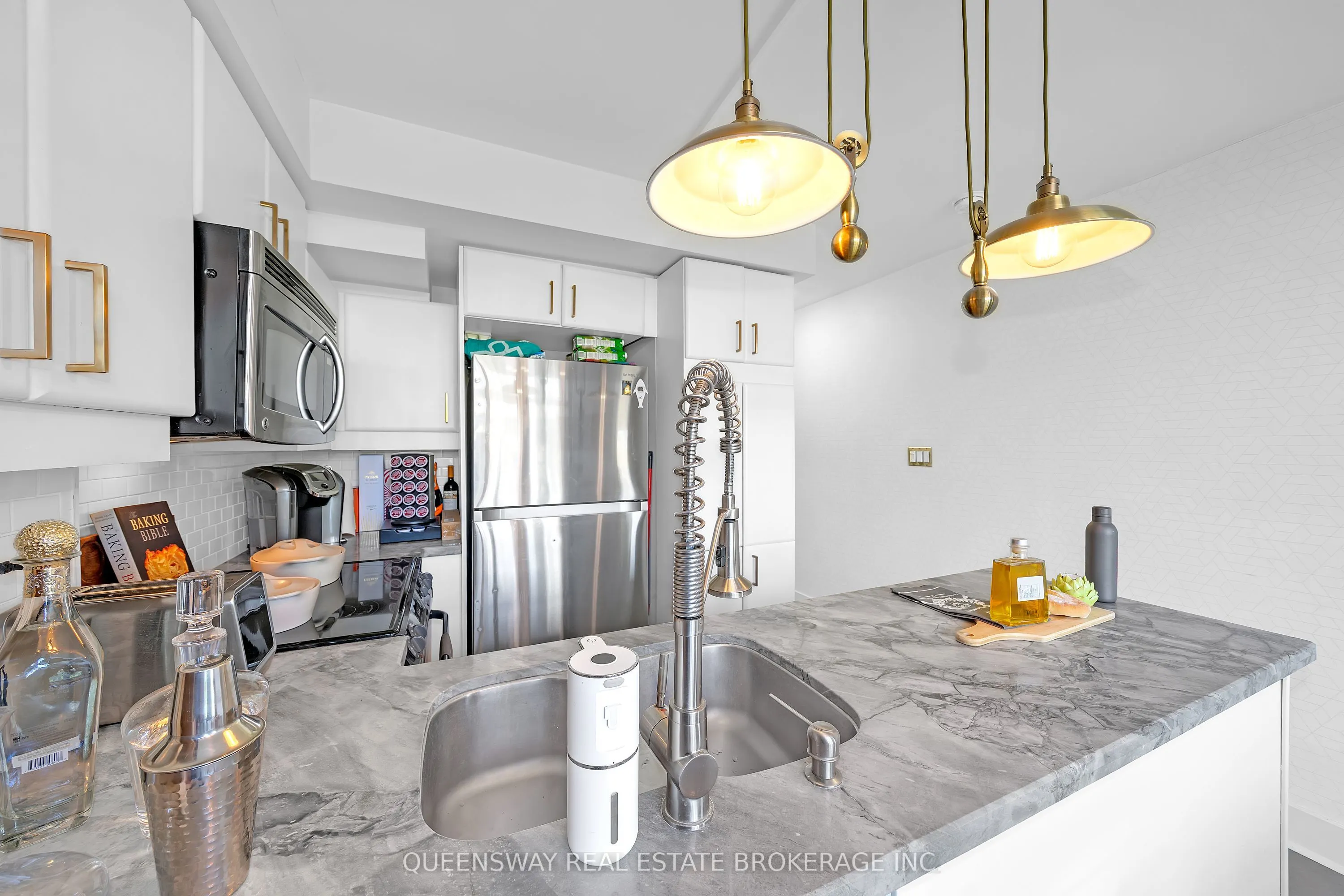 550 Queens Quay W, #429
