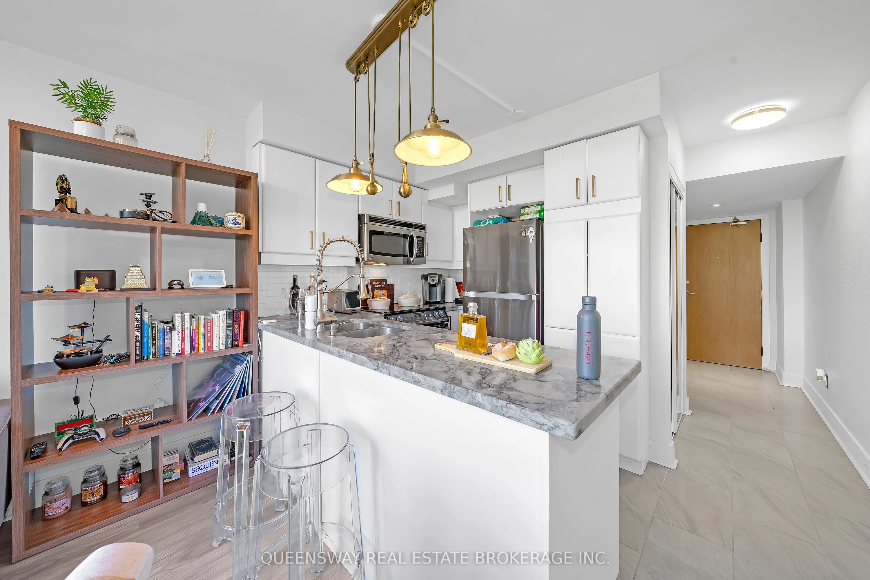 550 Queens Quay W, #429