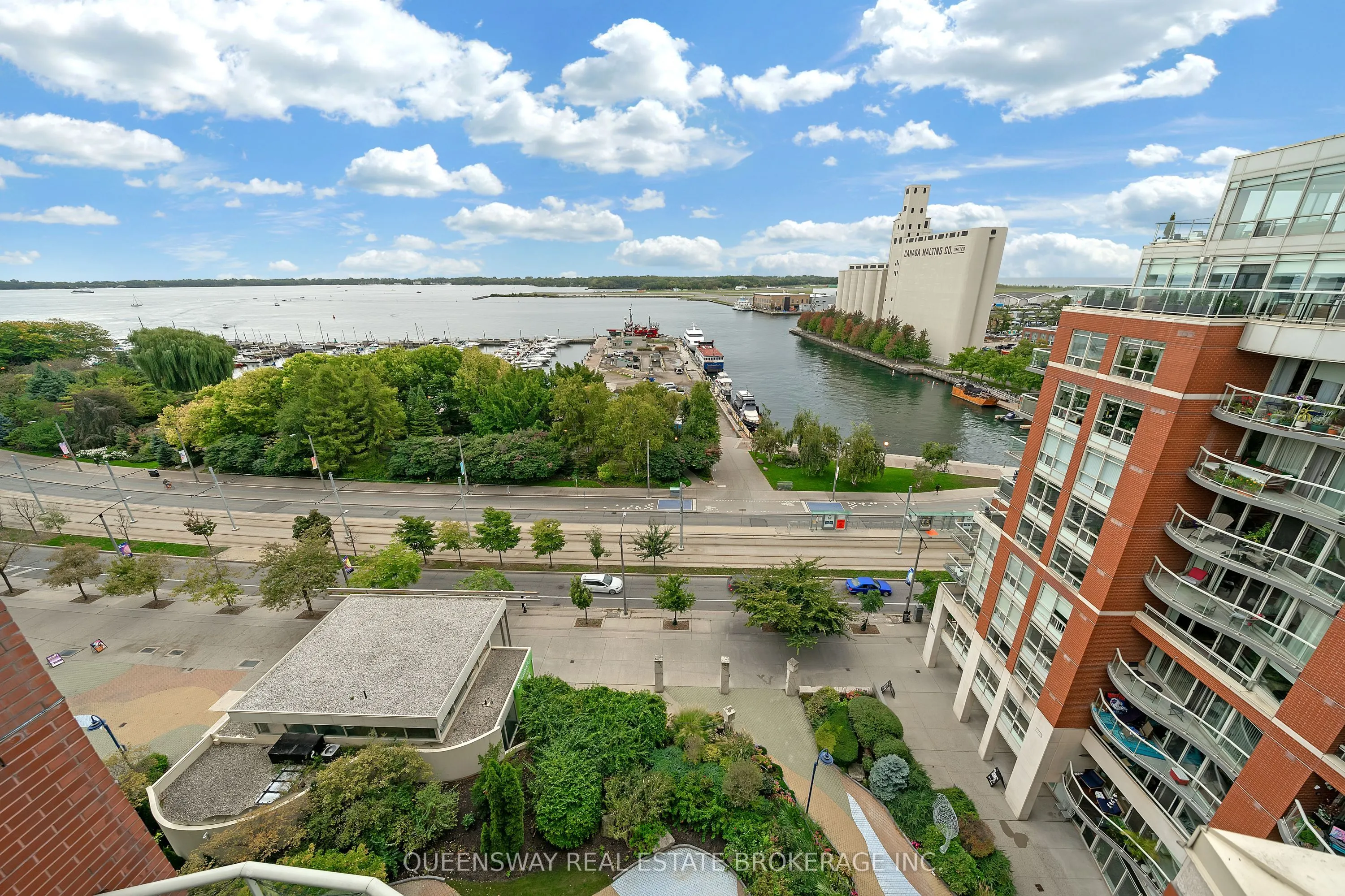 550 Queens Quay W, #429